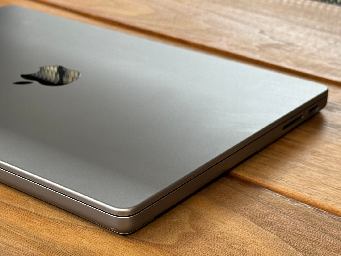 Pre-owned Apple 14" Macbook Pro M3 Pro (2023 Space Grey) - A-Grade