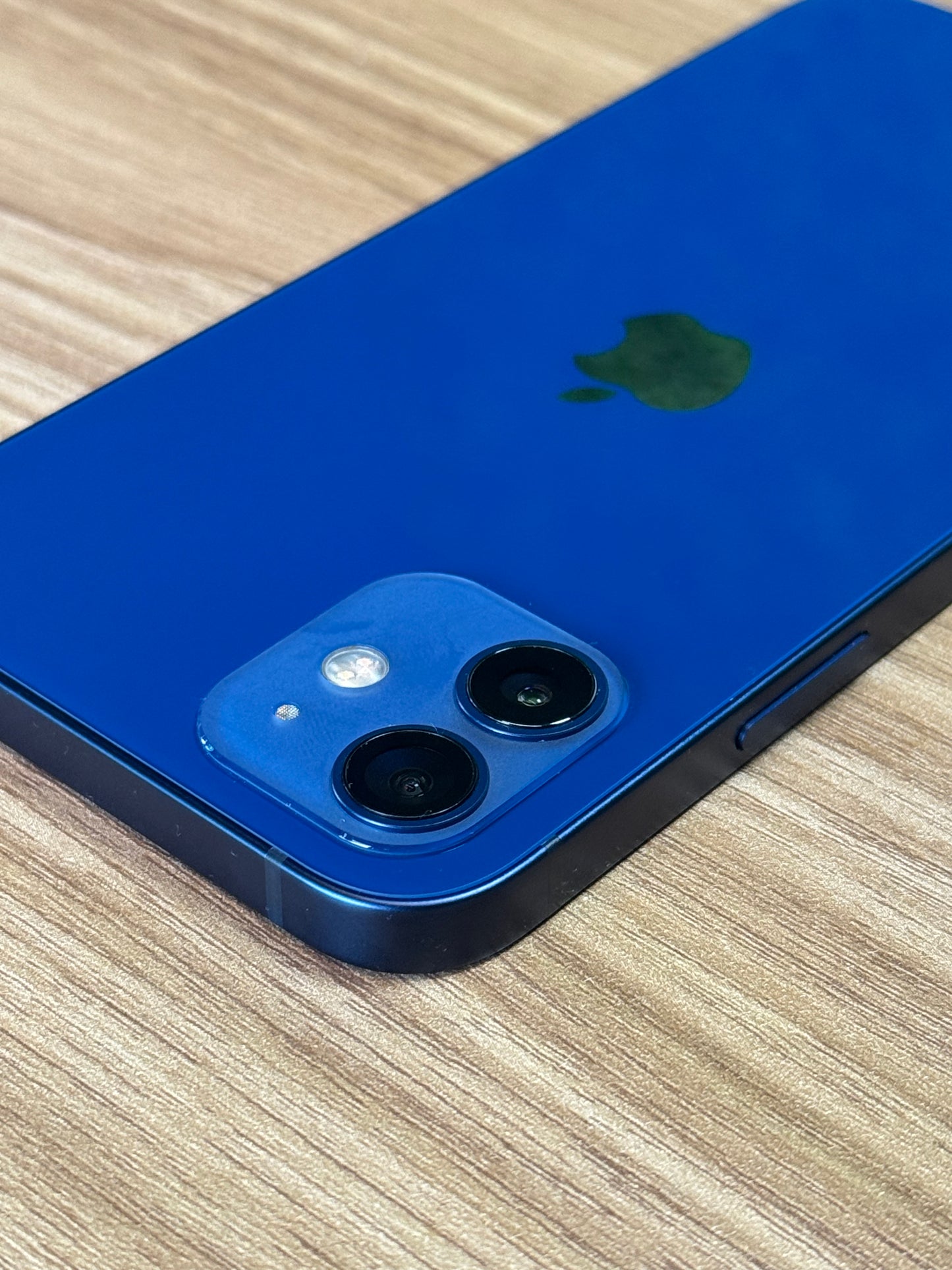Pre-owned Apple iPhone 12 (64GB Blue) - Like New Condition A++