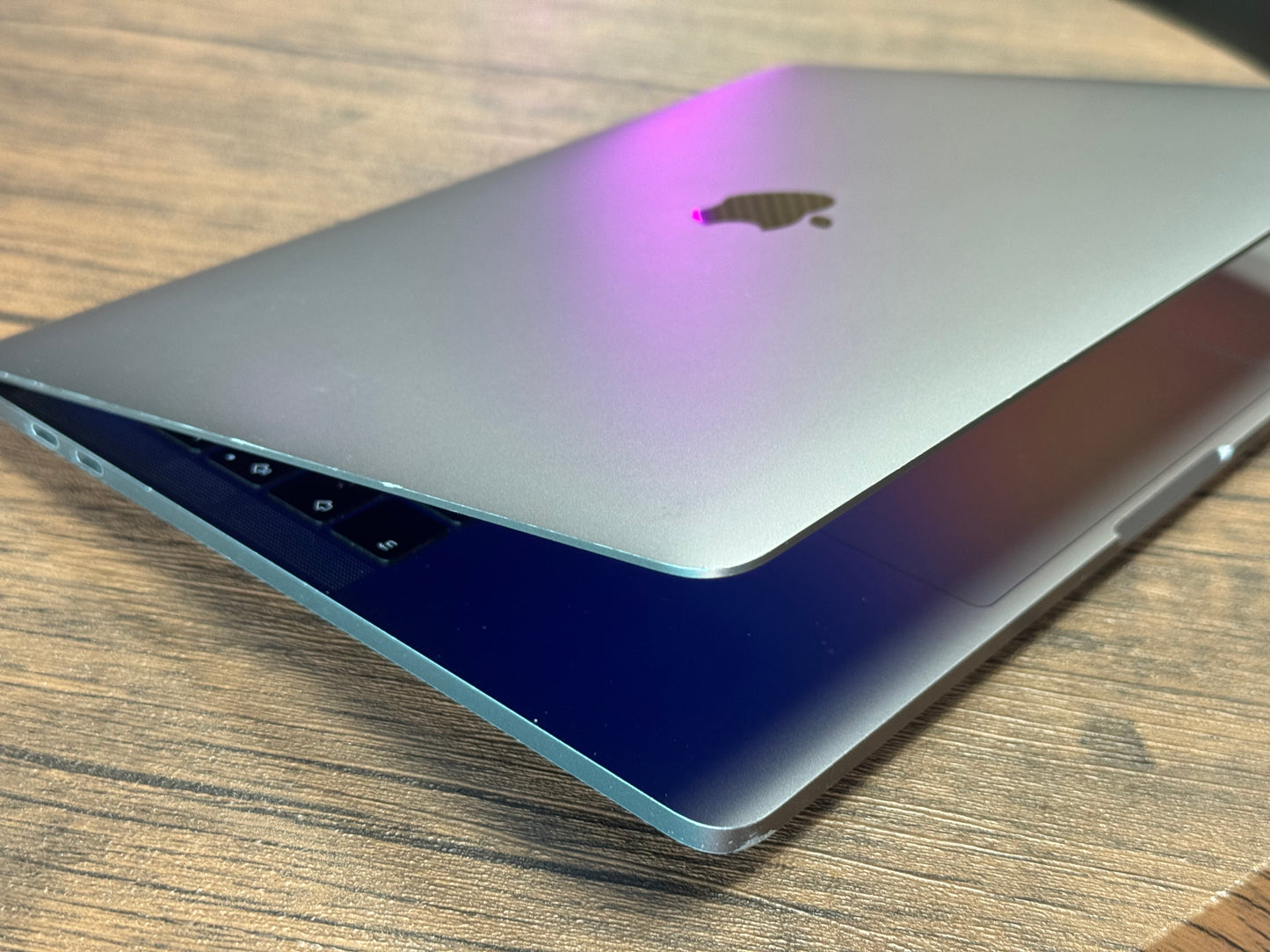 Pre-owned Apple 13" Macbook Pro i5 (Space Grey, 2020) - A/B grade