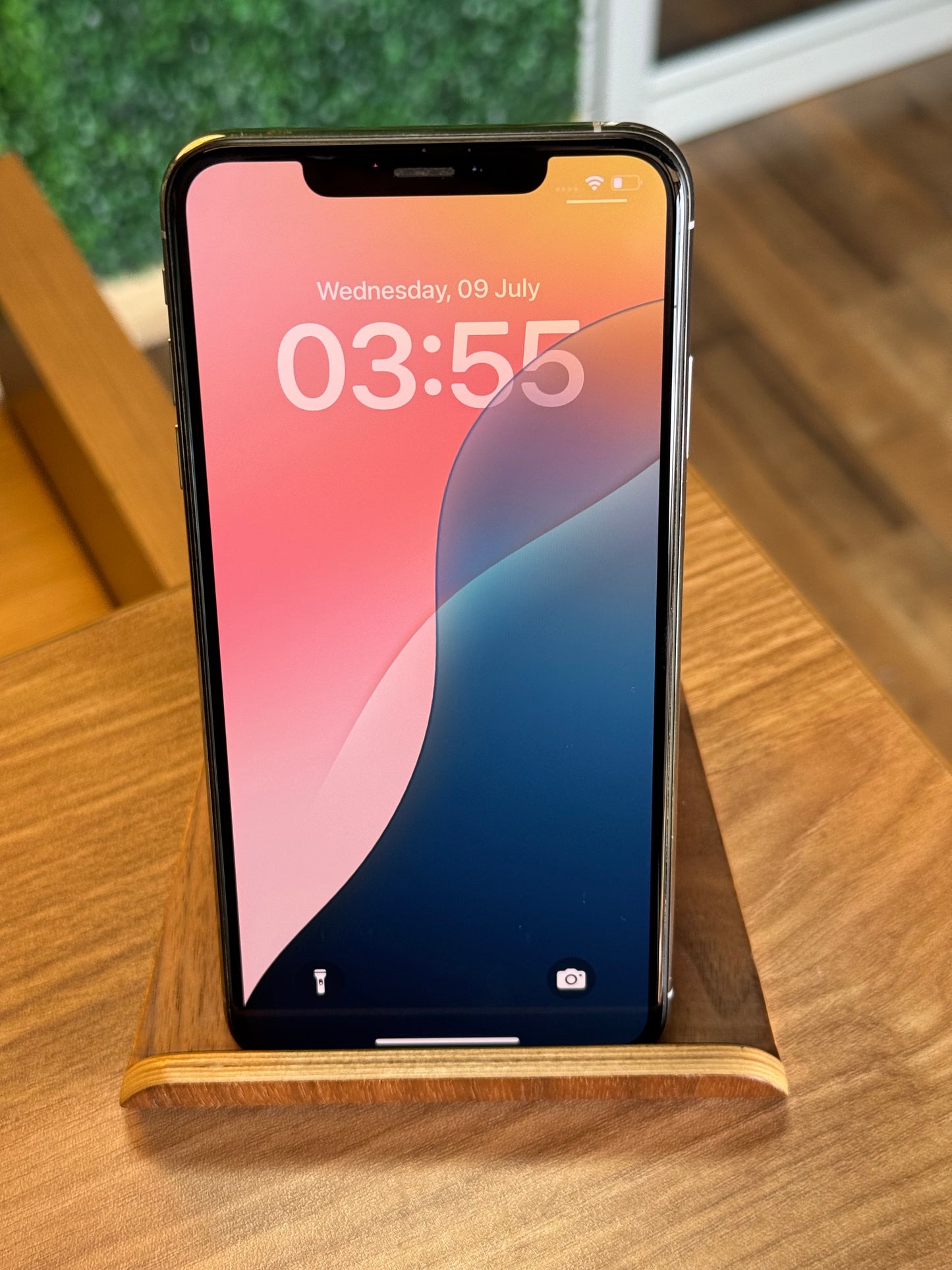 Pre-owned Apple iPhone Xs Max (64GB White) - A-grade