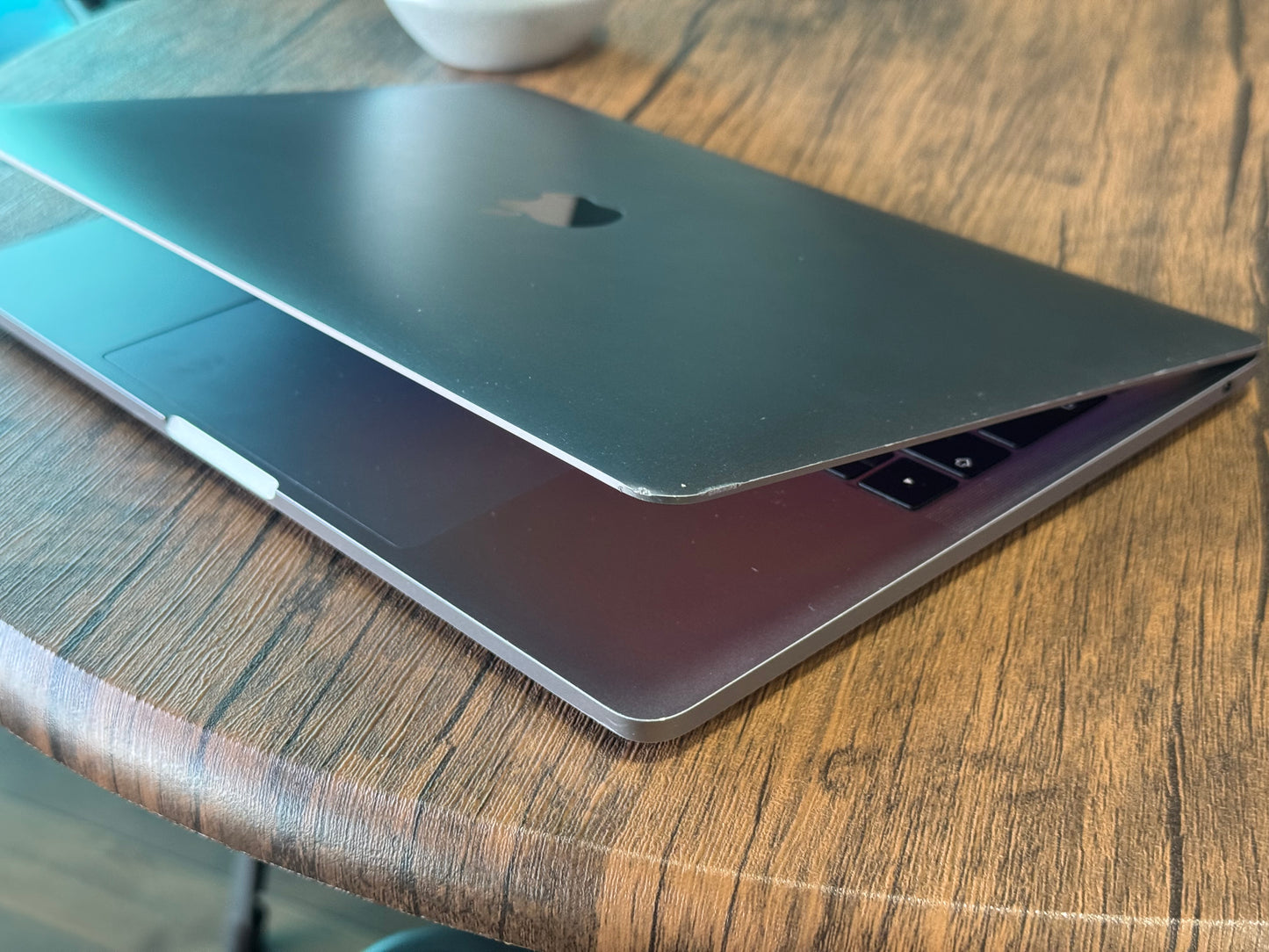 Pre-owned Apple 13" Macbook Pro i5 (Space Grey, 2020) - A/B grade