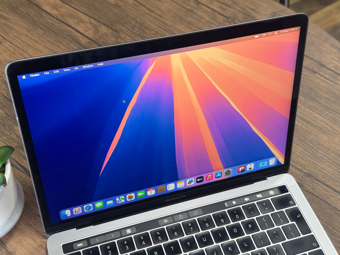 Pre-owned Apple 13" Macbook Pro i5 (Space Grey, 2020) - A/B grade