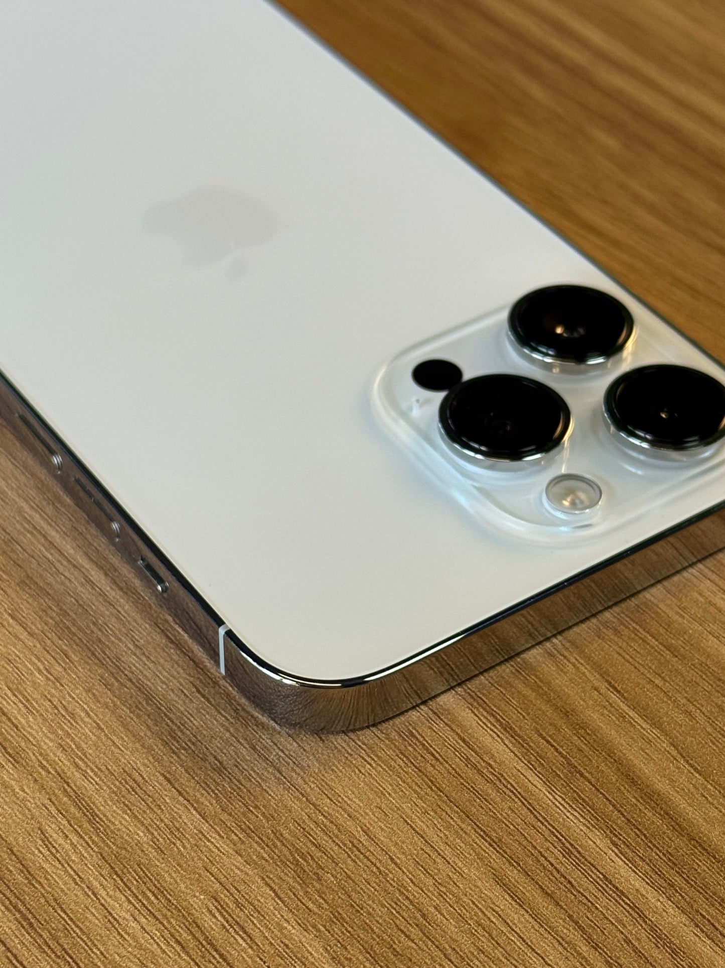 Pre-owned iPhone 14 Pro Max (128GB White) - A-Grade