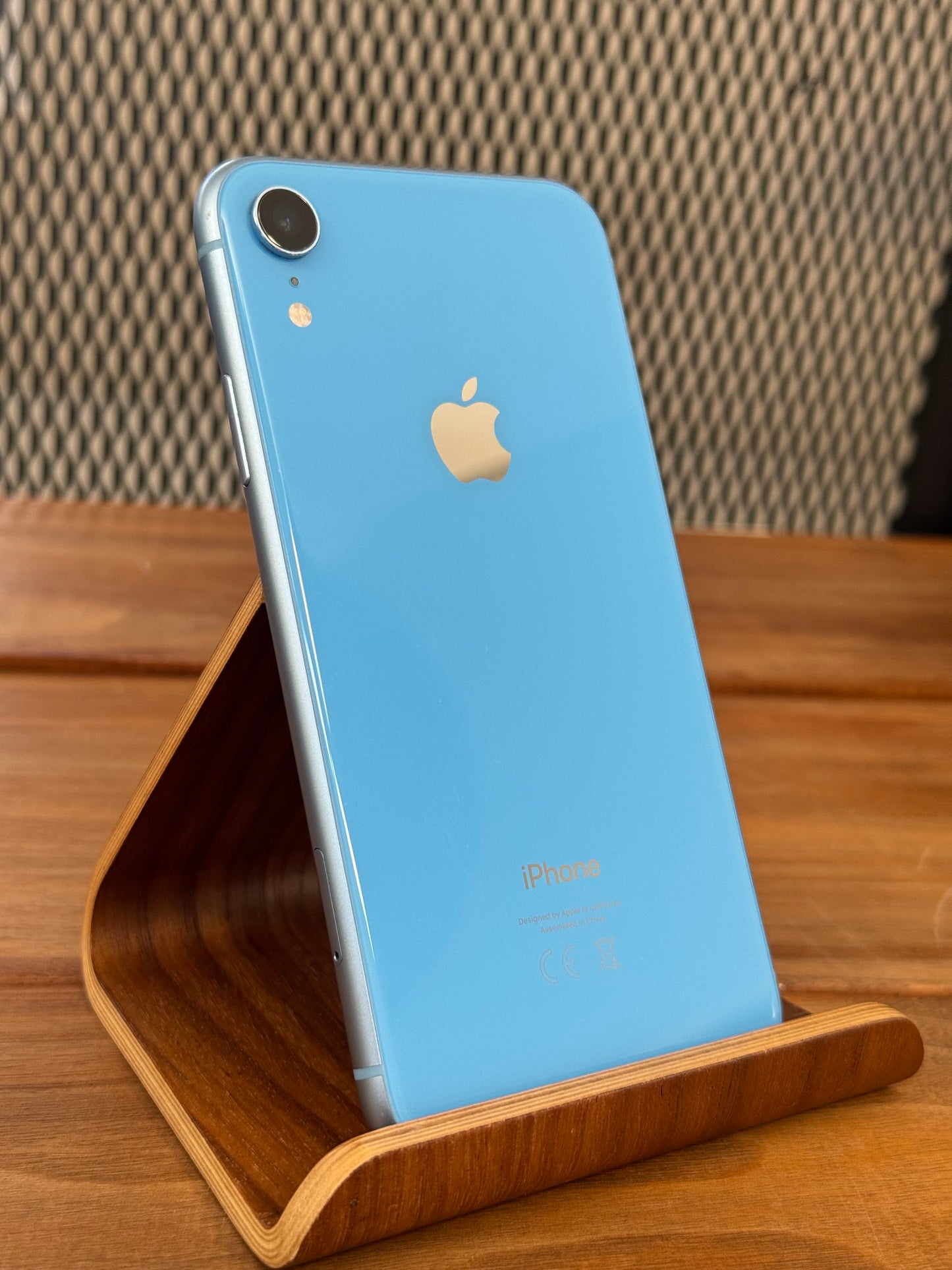 Pre-owned Apple iPhone Xr (64GB Blue) - B-Grade