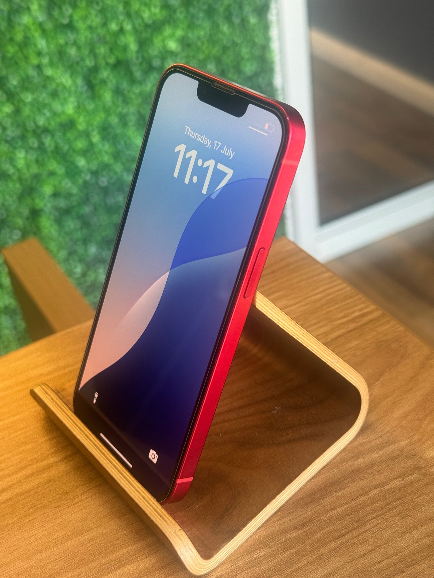 Pre-owned Apple iPhone 14 (256GB Red) - B-grade