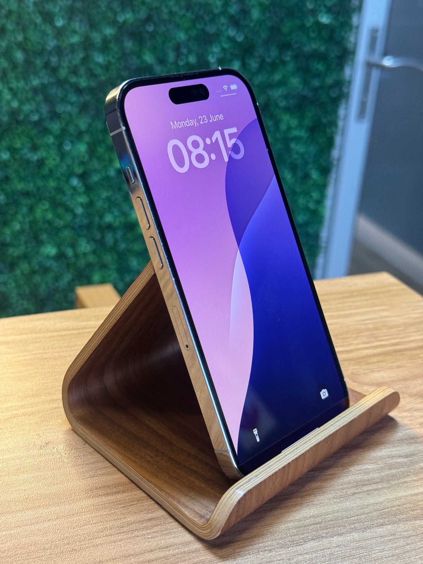 Pre-owned iPhone 14 Pro (256GB White) - No Face ID