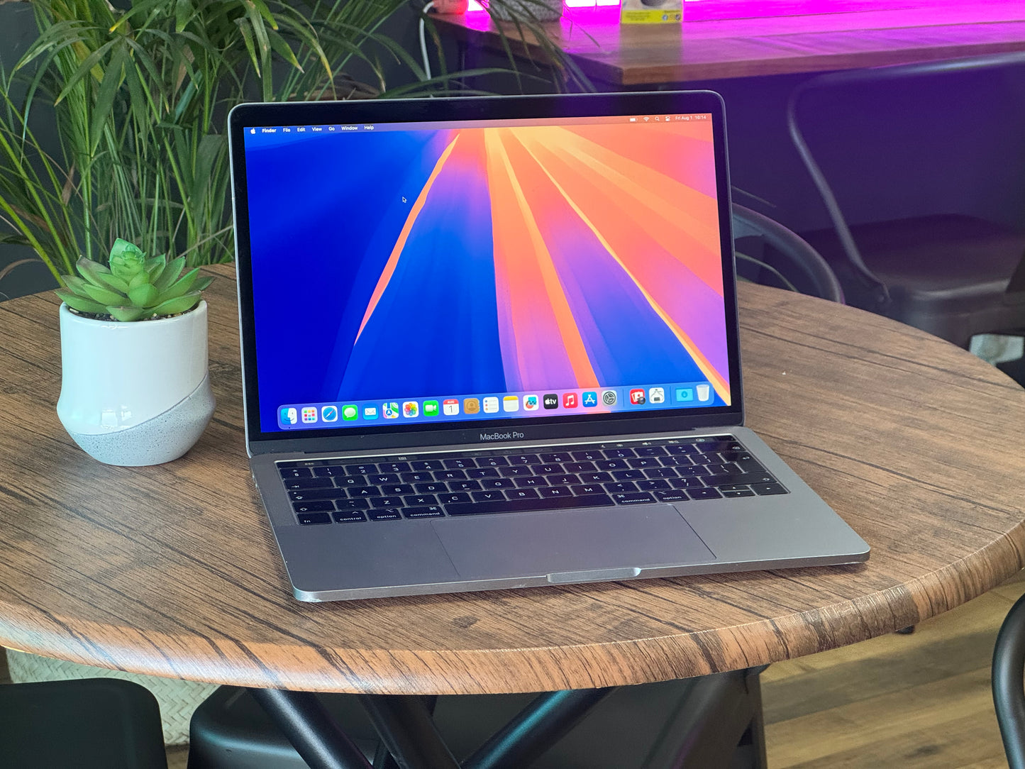 Pre-owned Apple 13" Macbook Pro i5 (Space Grey, 2020) - A/B grade
