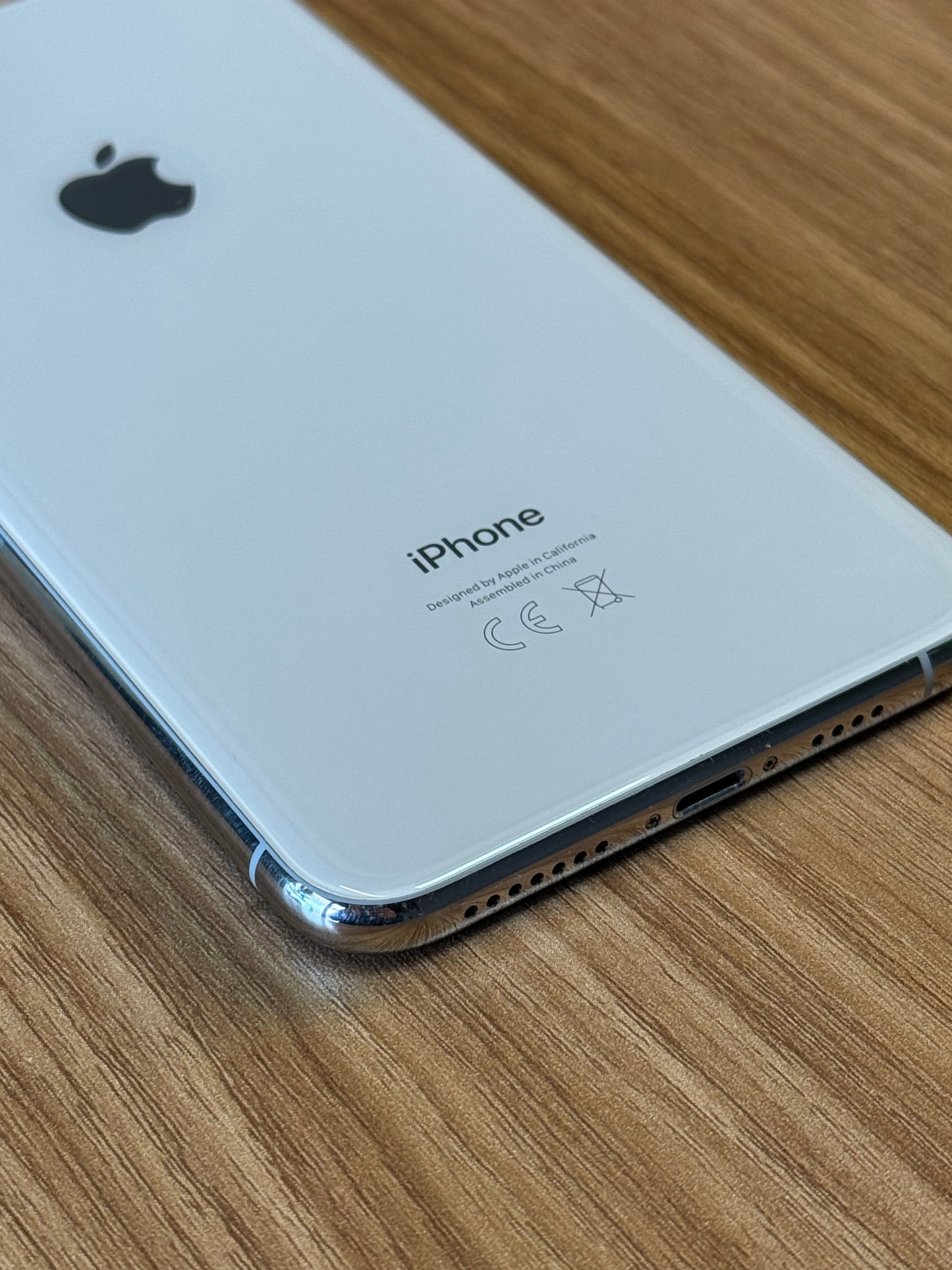 Pre-owned Apple iPhone Xs Max (64GB White) - A-grade