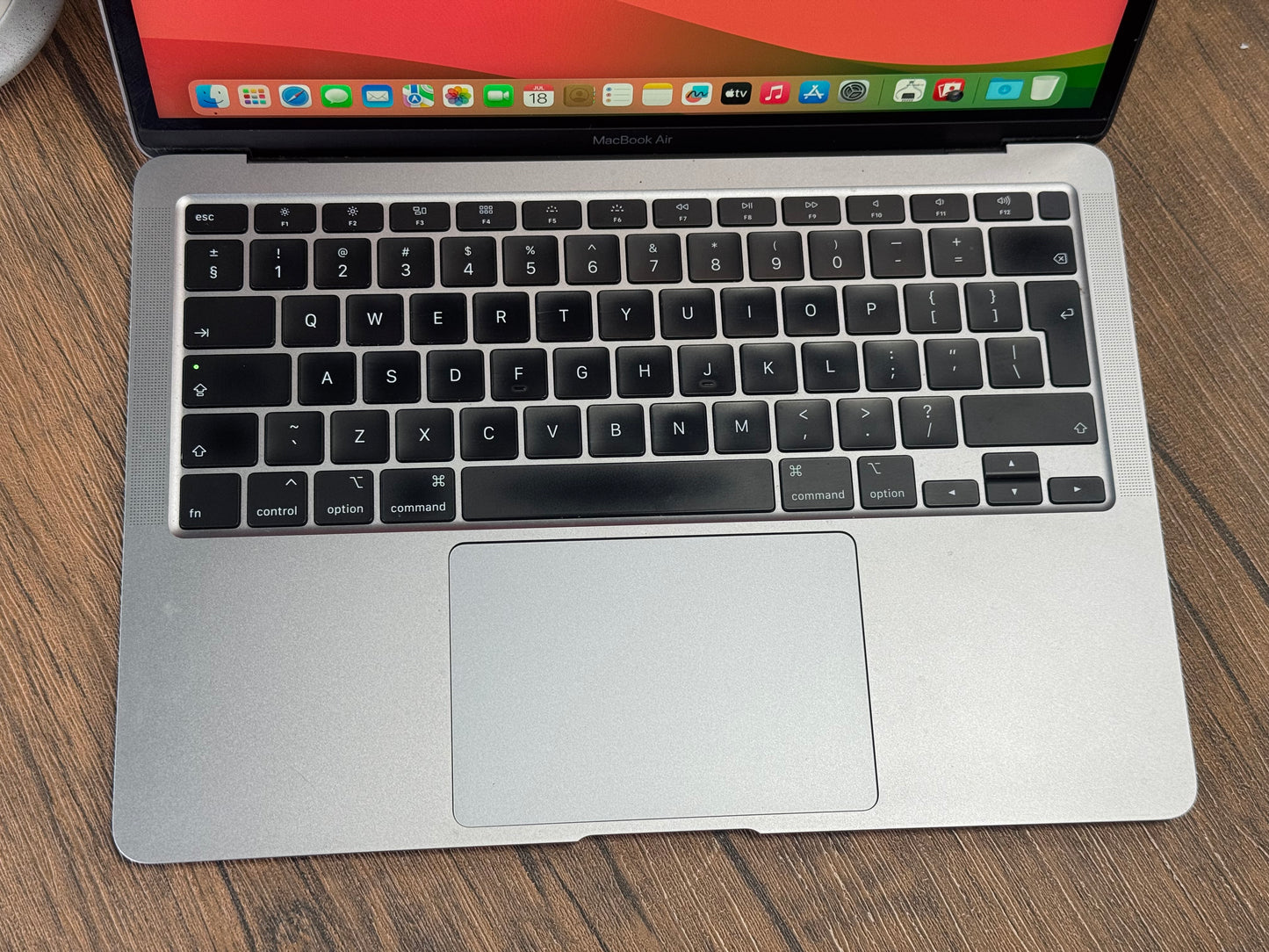 Pre-owned Apple 13" Macbook Air i3 (Space Grey, 2020) - A-Grade