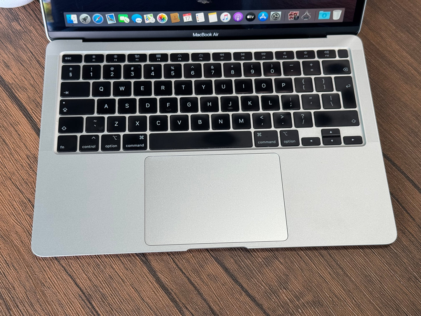 Pre-owned Apple 13" Macbook Air i3 (Silver, 2020) - A-Grade