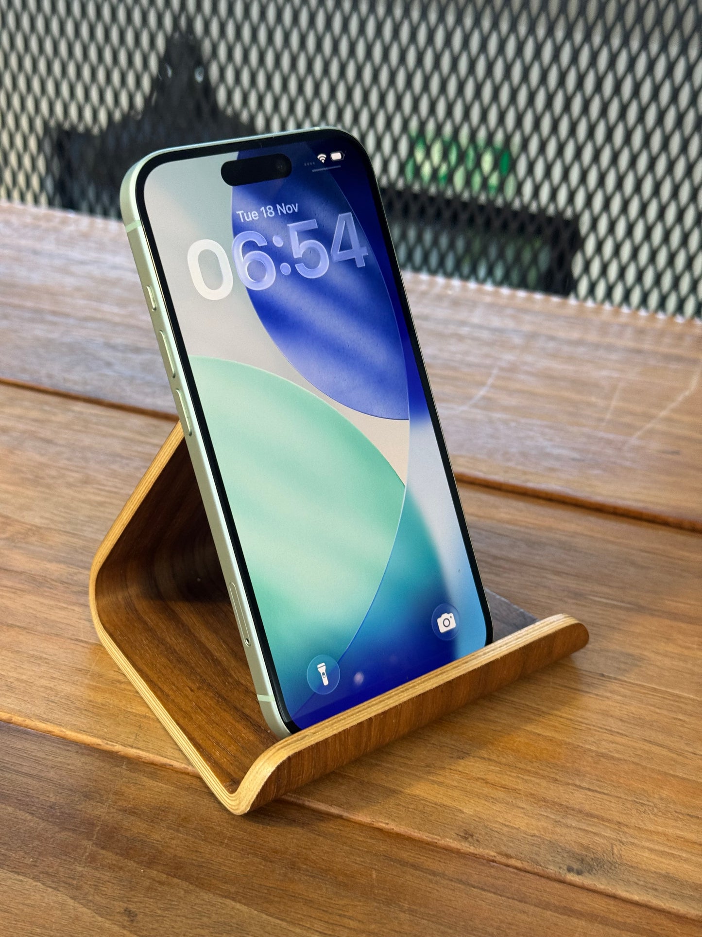 Pre-owned Apple iPhone 15 (128gb, Green) - No Face ID