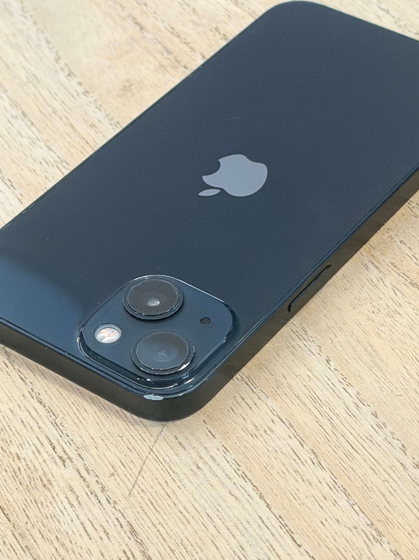 Pre-owned iPhone 13 (128gb Black) - B-grade