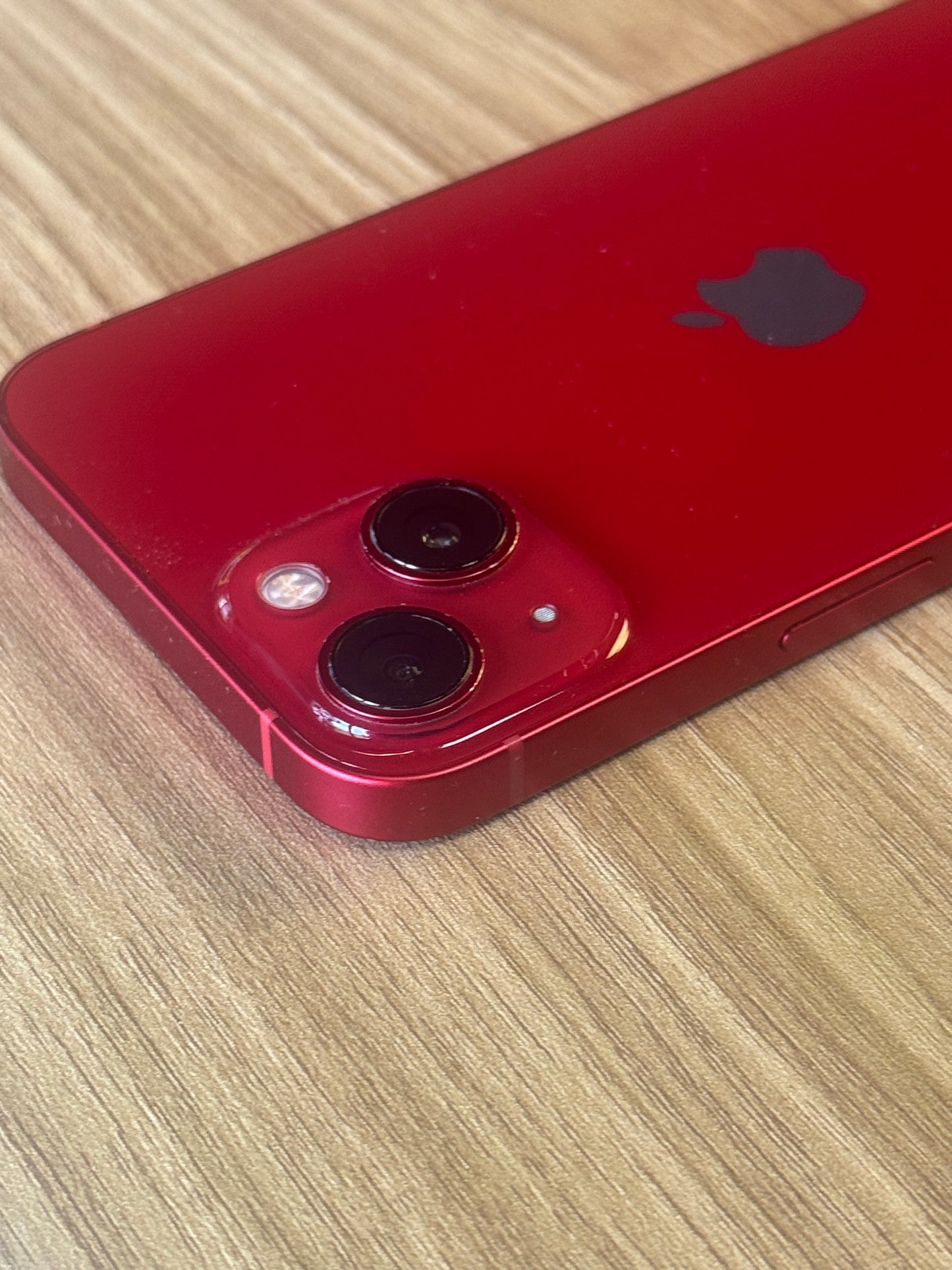 Pre-owned Apple iPhone 14 (256GB Red) - B-grade