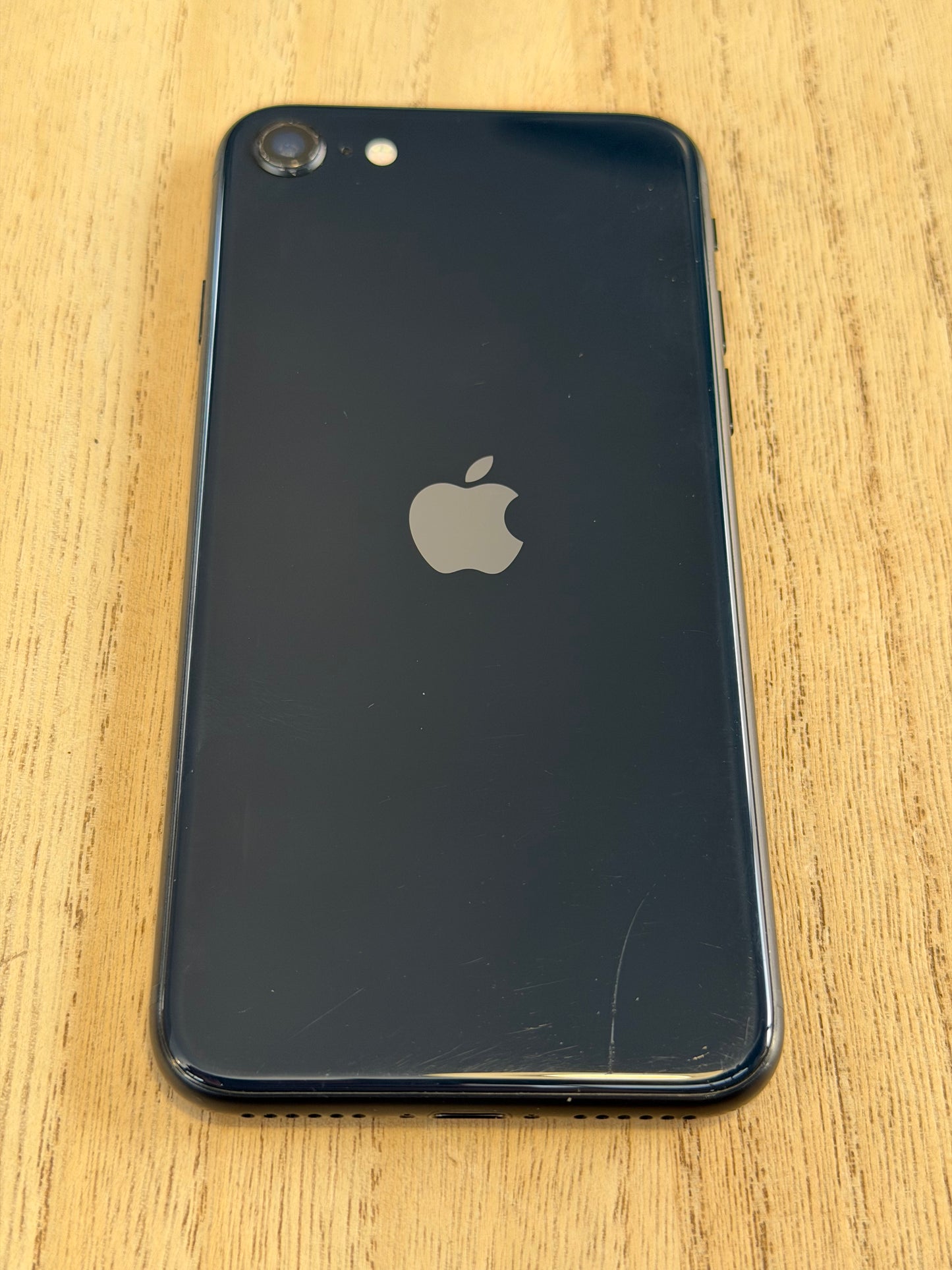 Pre-owned Apple iPhone SE3 (64GB Black, 2022) - A-grade