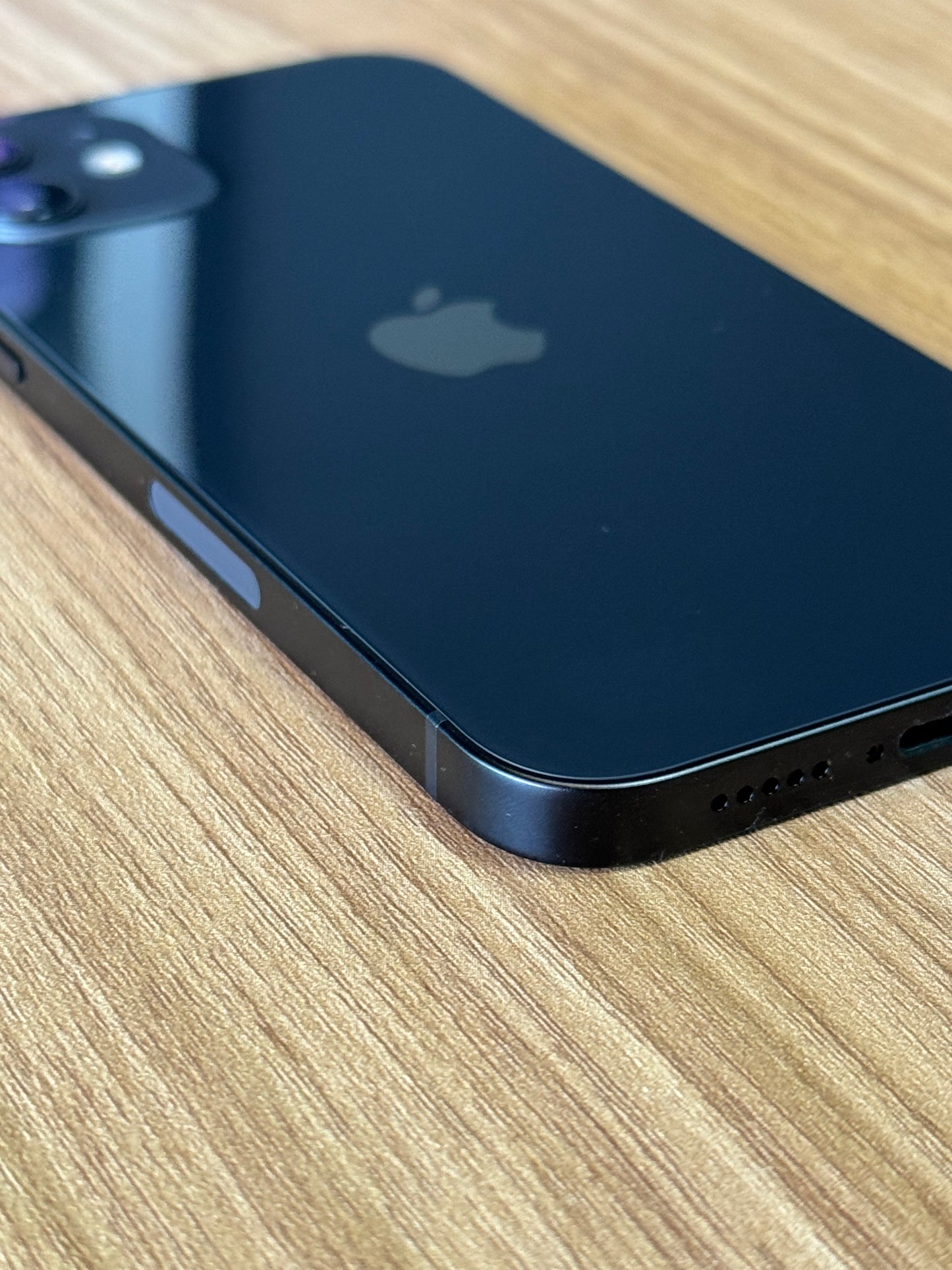 Pre-owned Apple iPhone 12 (64GB Black) - Like New Condition A++