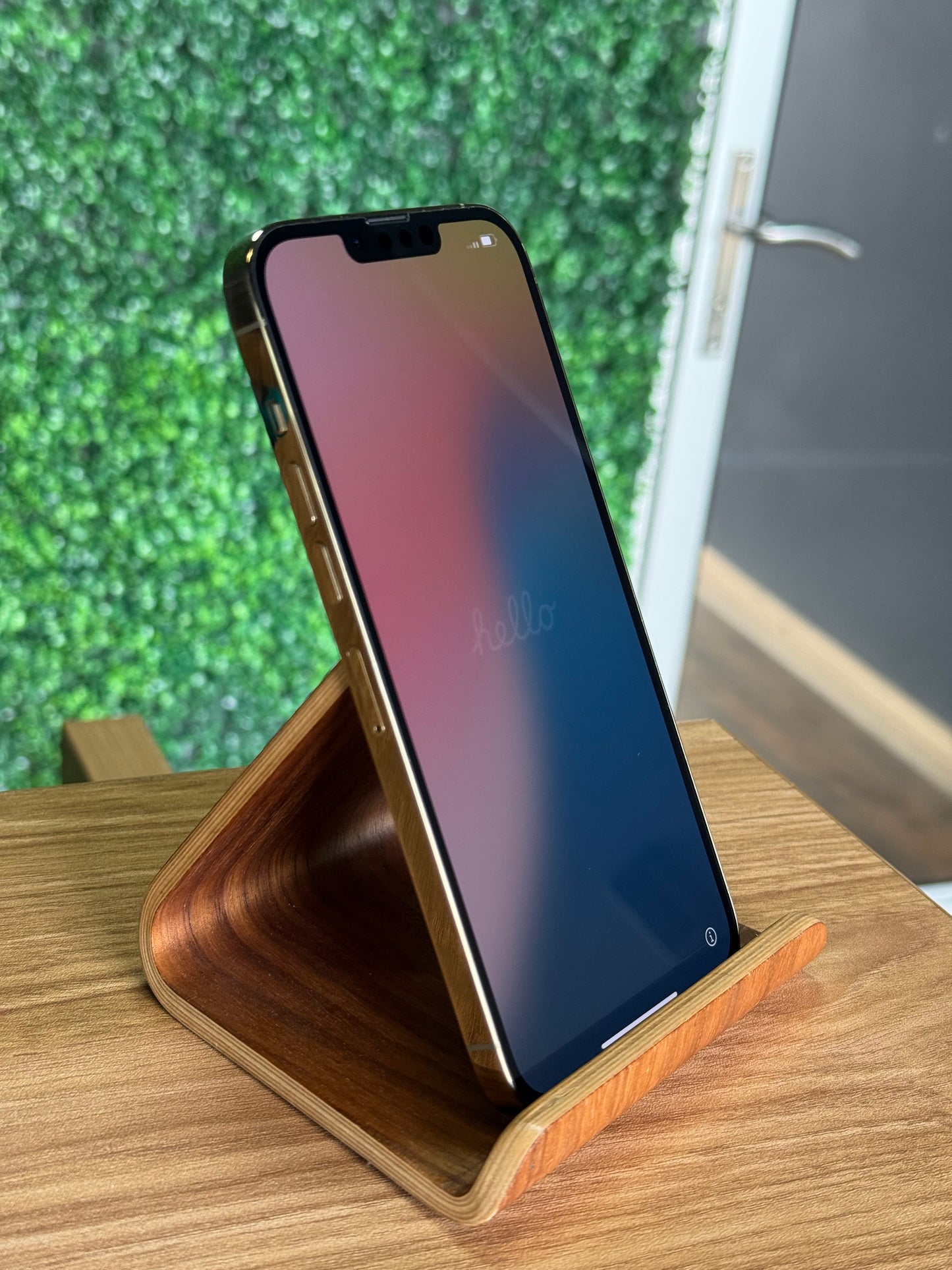 Pre-owned Apple iPhone 13 Pro Max (128GB Gold) - A-grade