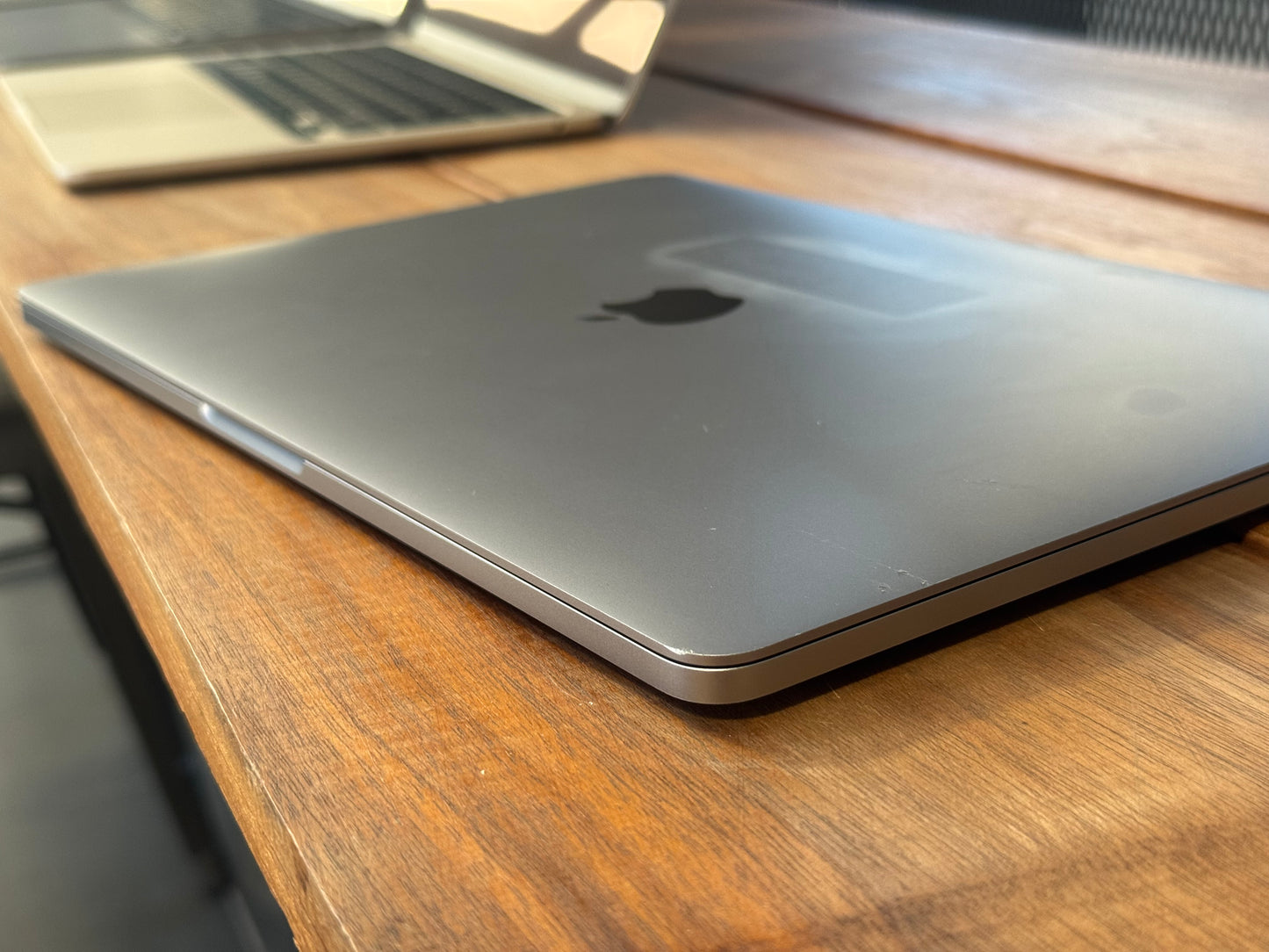 Pre-owned Apple 13" Macbook Pro i5 (2017, 128gb) - A/B Grade