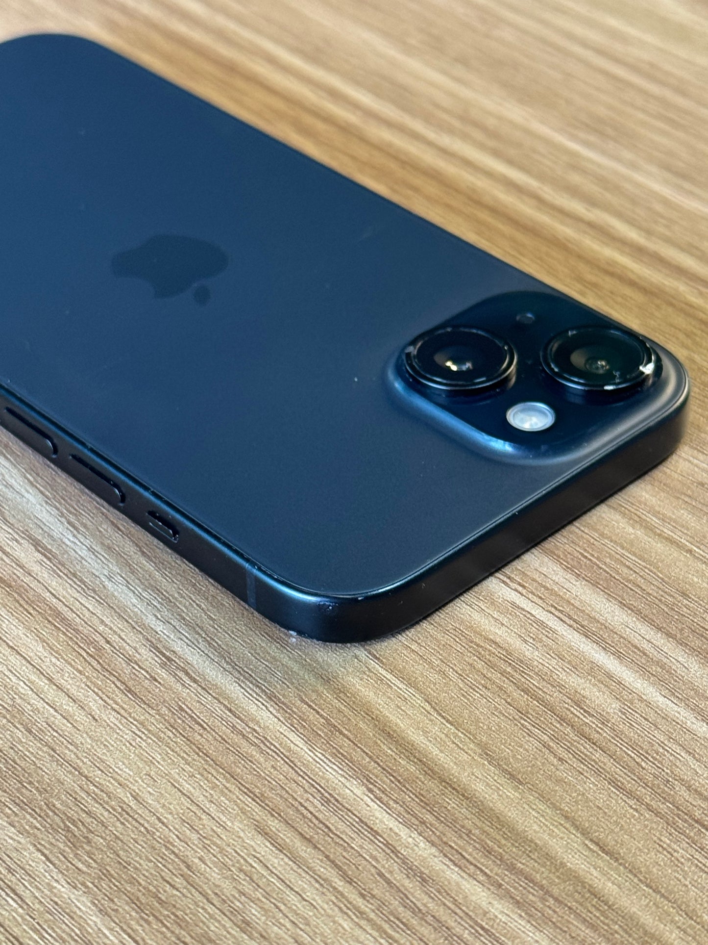 Pre-owned Apple iPhone 15 (256gb Black) - A/B Grade