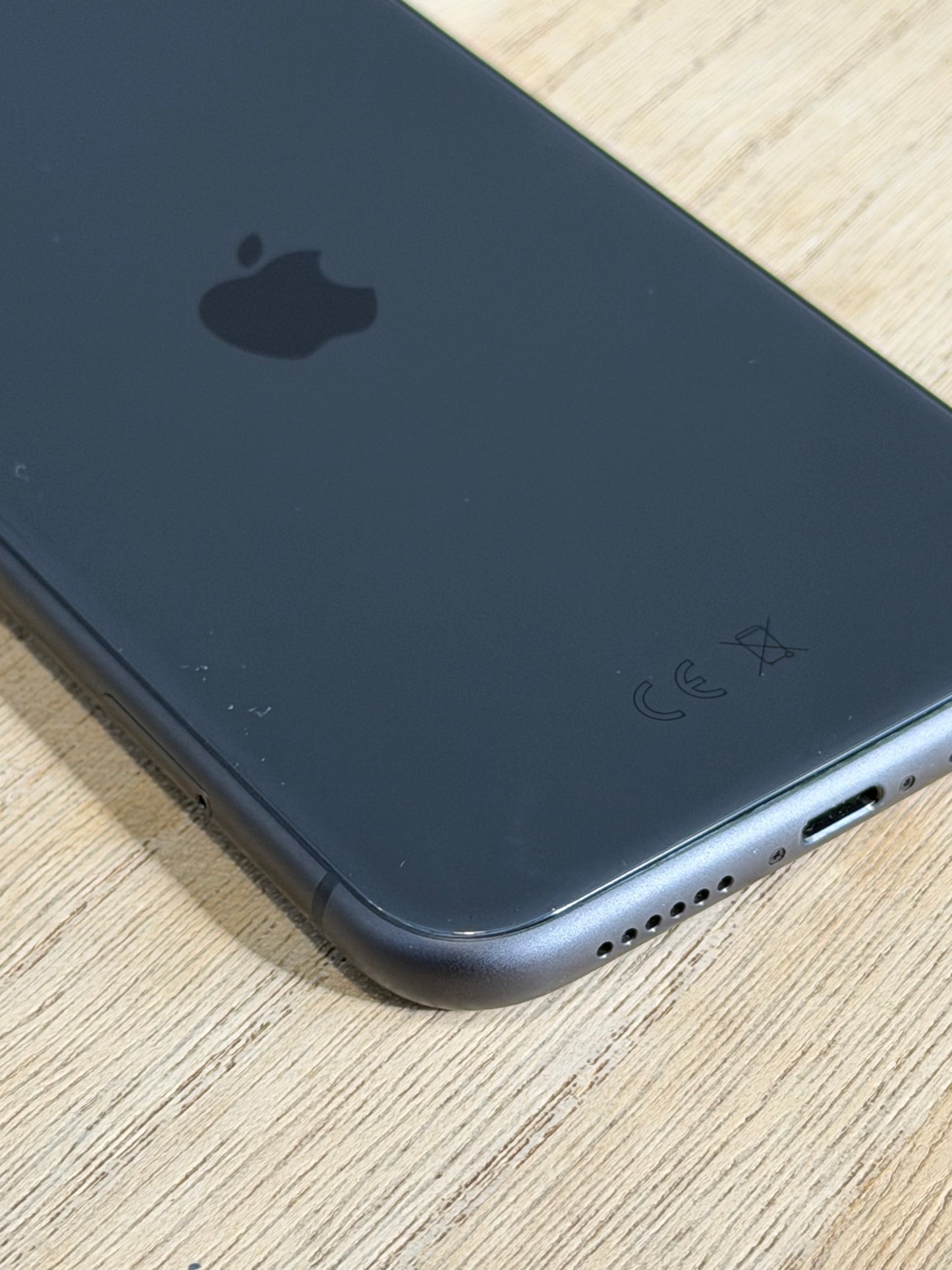 Pre-owned Apple iPhone 11 (64GB Black) - A-grade