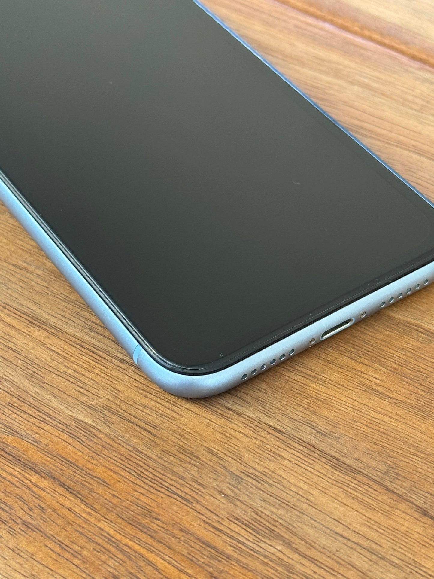 Pre-owned Apple iPhone Xr (64GB Blue) - B-Grade