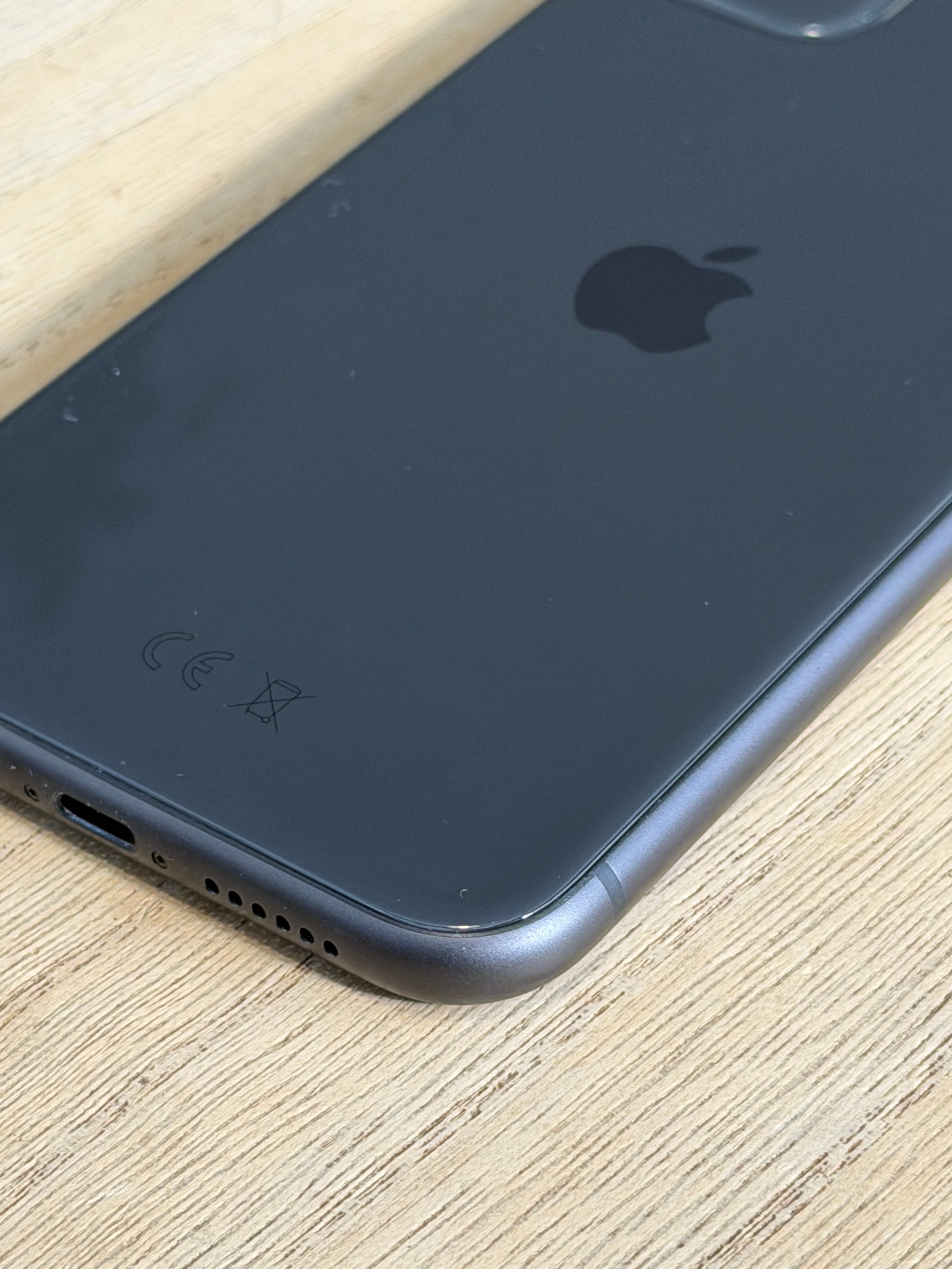 Pre-owned iPhone 11 (64GB Black) - A-grade – Phone Factory