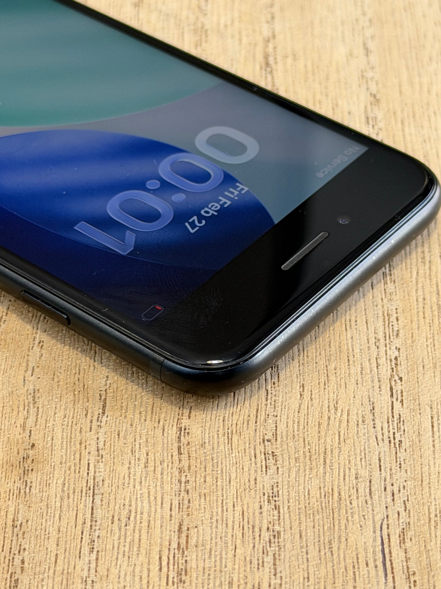 Pre-owned Apple iPhone SE3 (64GB Black, 2022) - A-grade