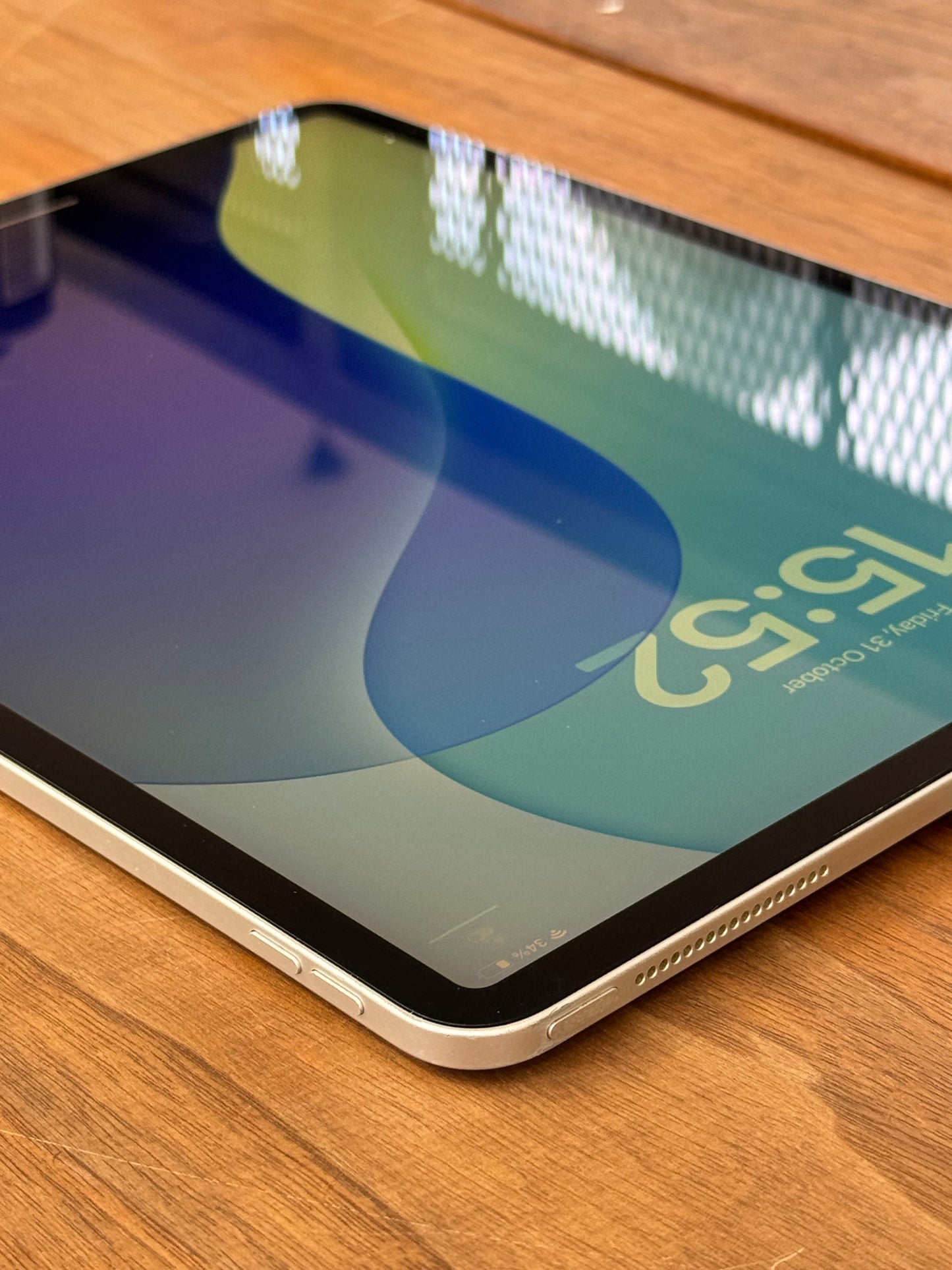 Pre-owned 12.9" iPad Pro (Wi-Fi, 128GB) 4th Generation - B-grade