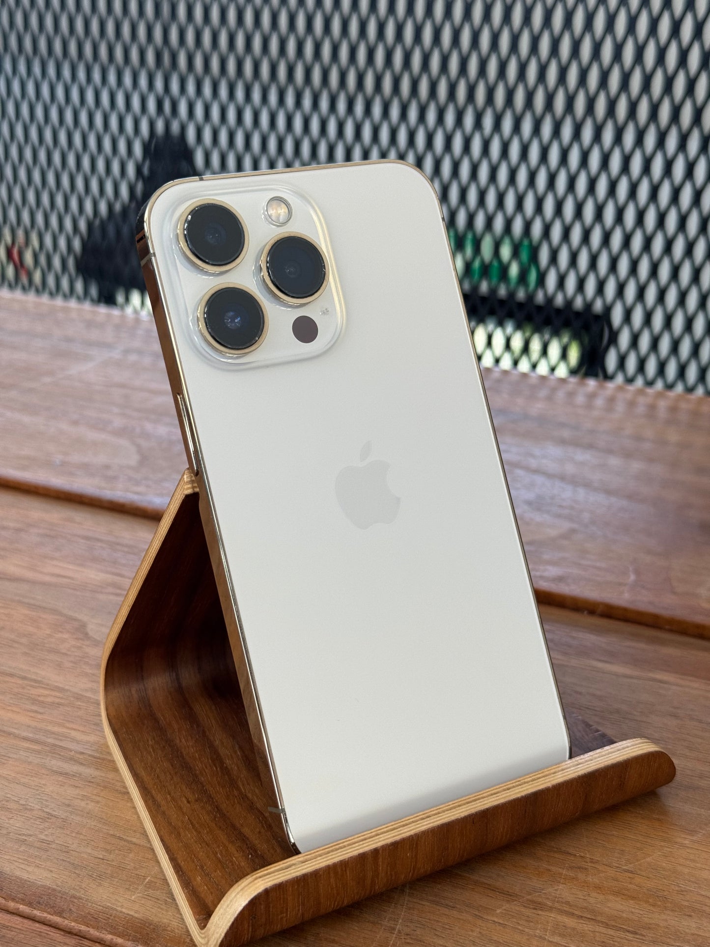 Pre-owned Apple iPhone 13 Pro (512GB Gold) - A-grade