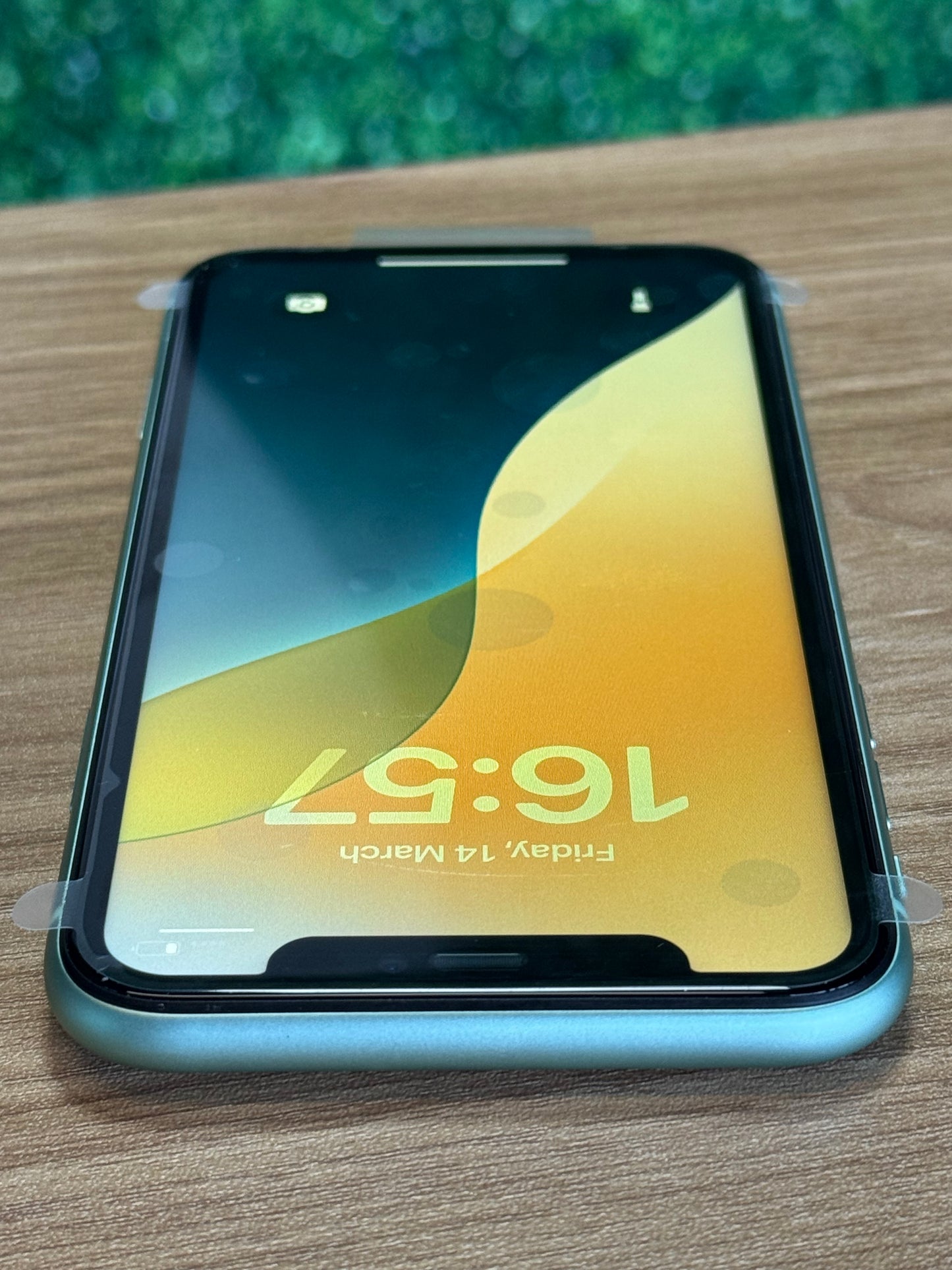 Pre-owned Apple iPhone 11 (64GB Green) - Like New Condition A++