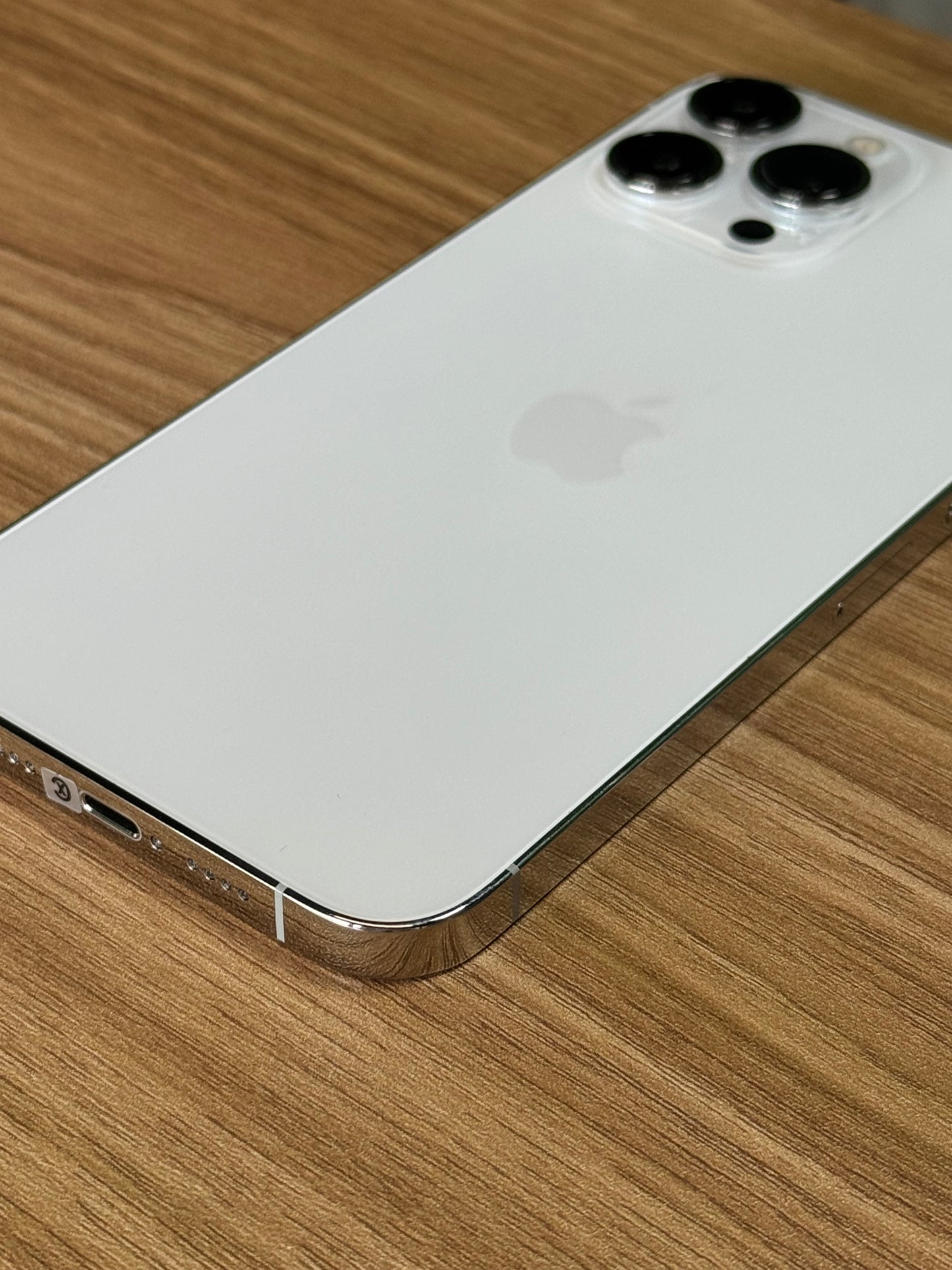 Pre-owned iPhone 13 Pro (256GB White) - A-Grade