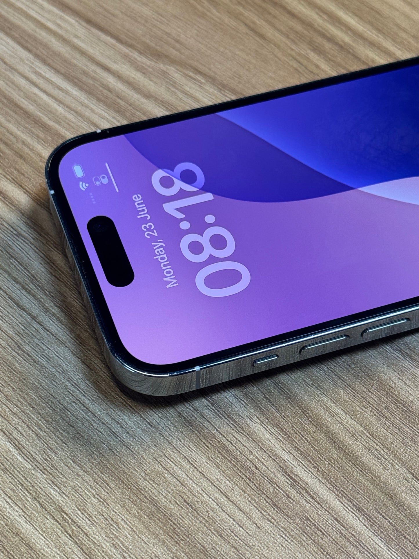 Pre-owned iPhone 14 Pro (256GB White) - No Face ID