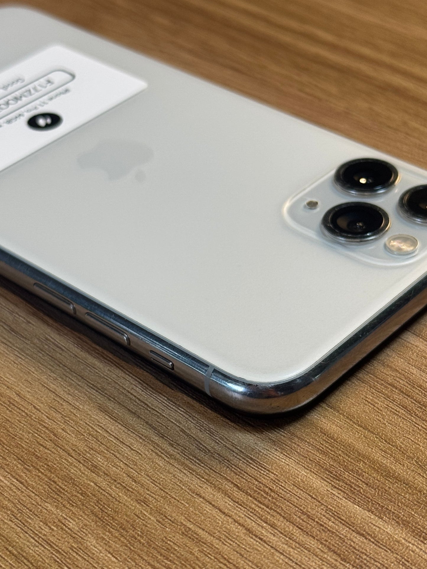 Pre-owned Apple iPhone 11 Pro (64GB White) - A/B-Grade