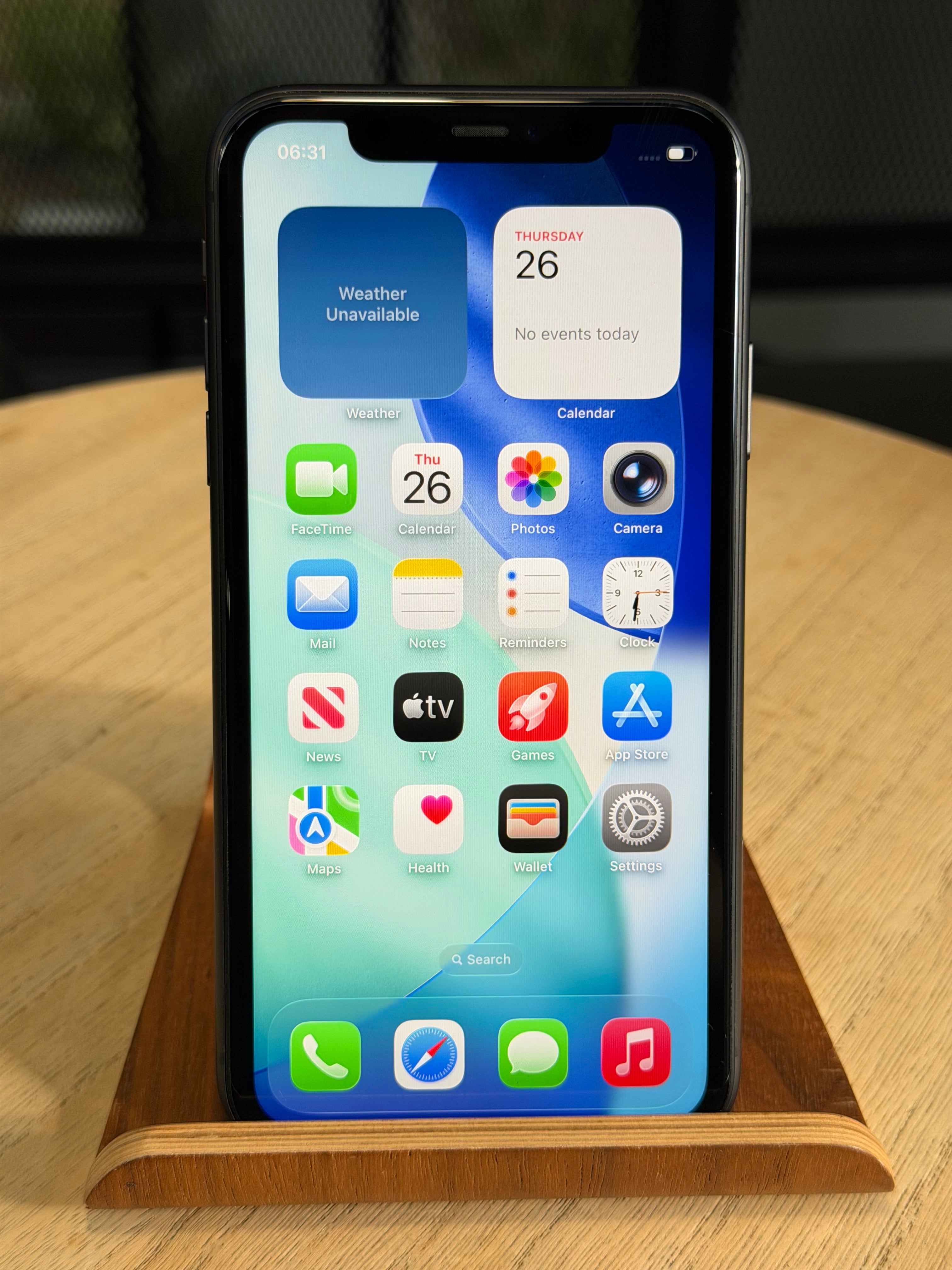 Pre-owned iPhone 11 (64GB Black) - A-grade – Phone Factory