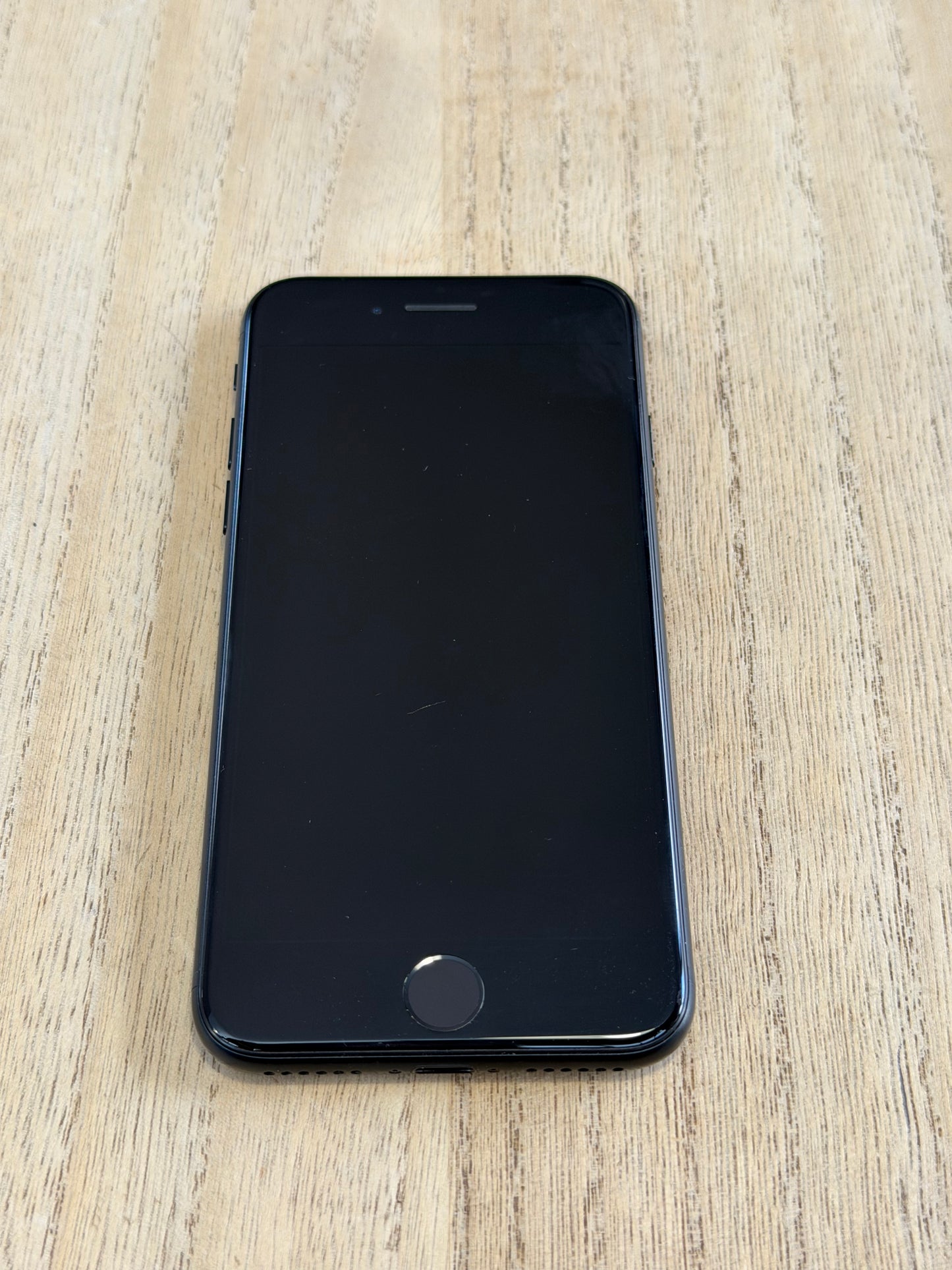 Pre-owned Apple iPhone SE3 (64GB Black, 2022) - A-grade