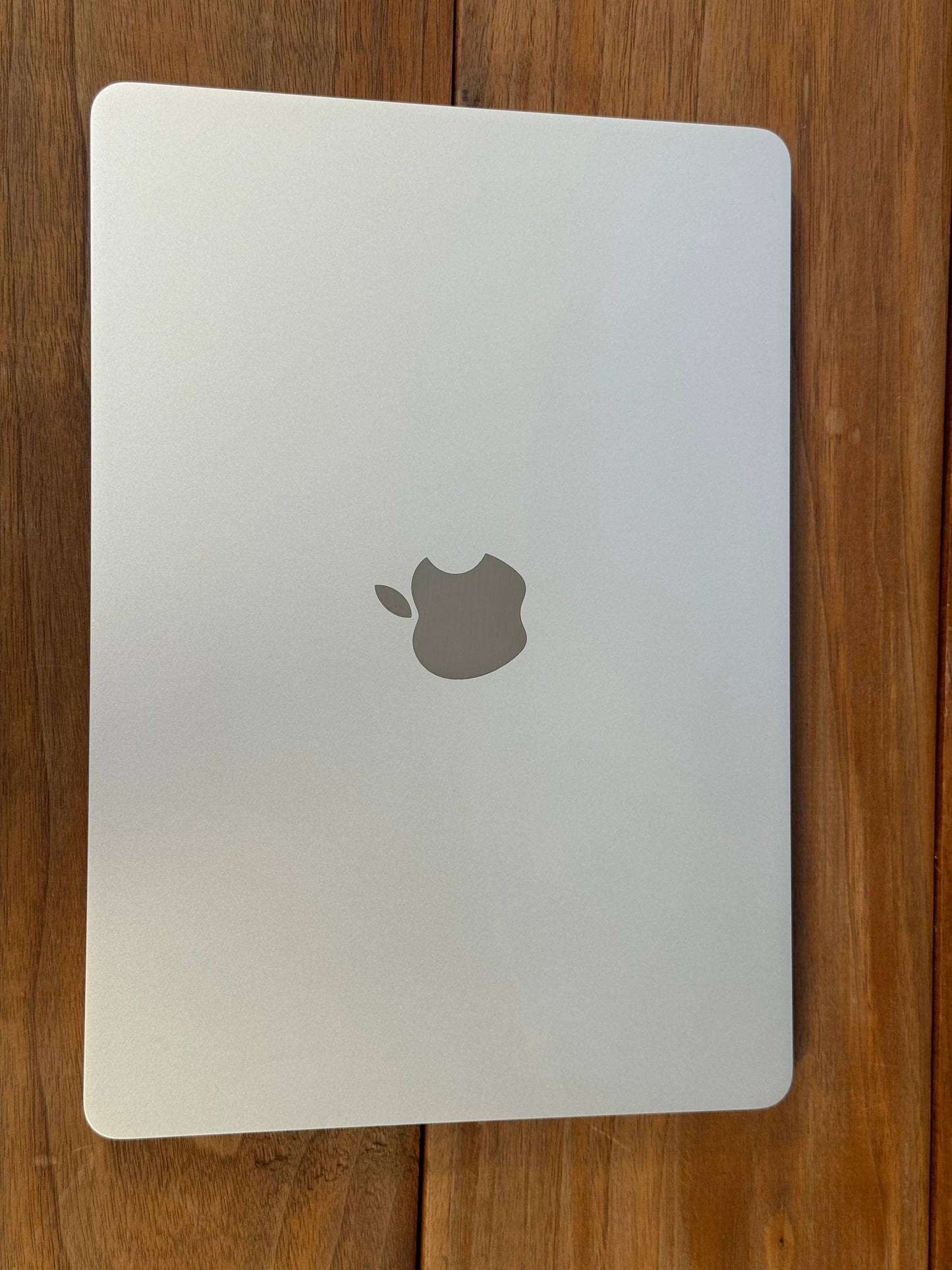 Pre-owned Apple 13" MacBook Air M2 (2022, 500gb) - A-grade