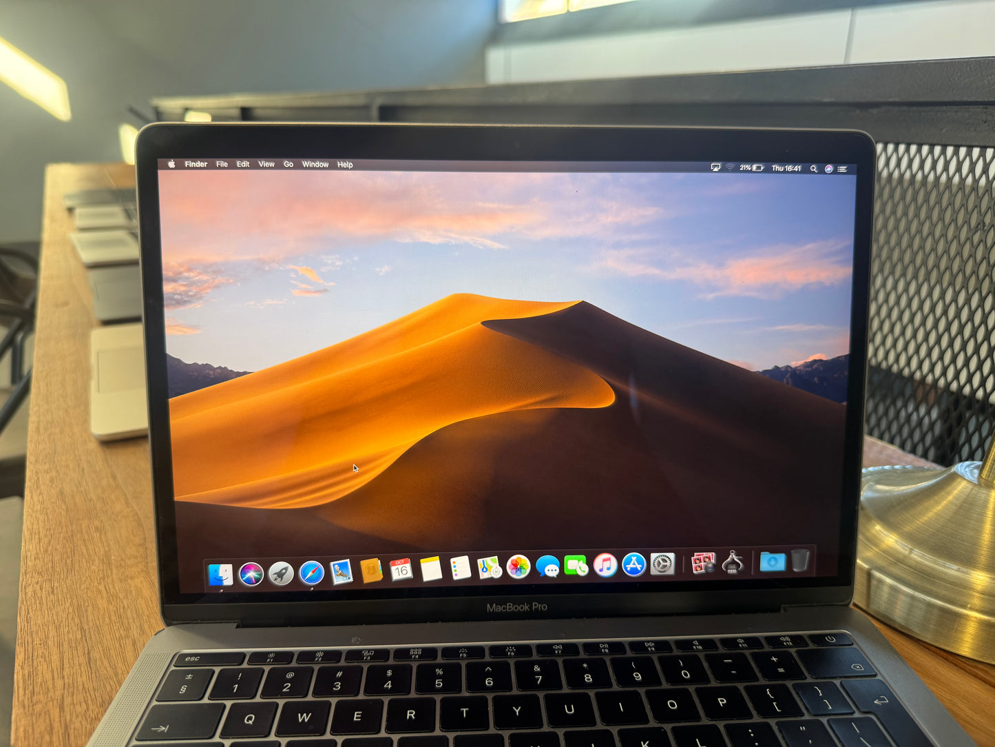 Pre-owned Apple 13" Macbook Pro i5 (2017, 128gb) - A/B Grade