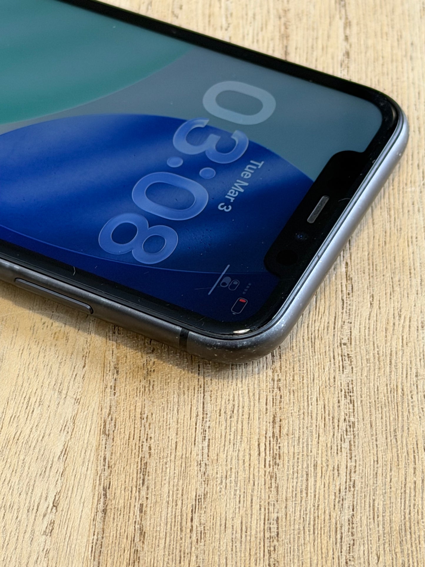 Pre-owned Apple iPhone 11 (64GB Black) - B-grade