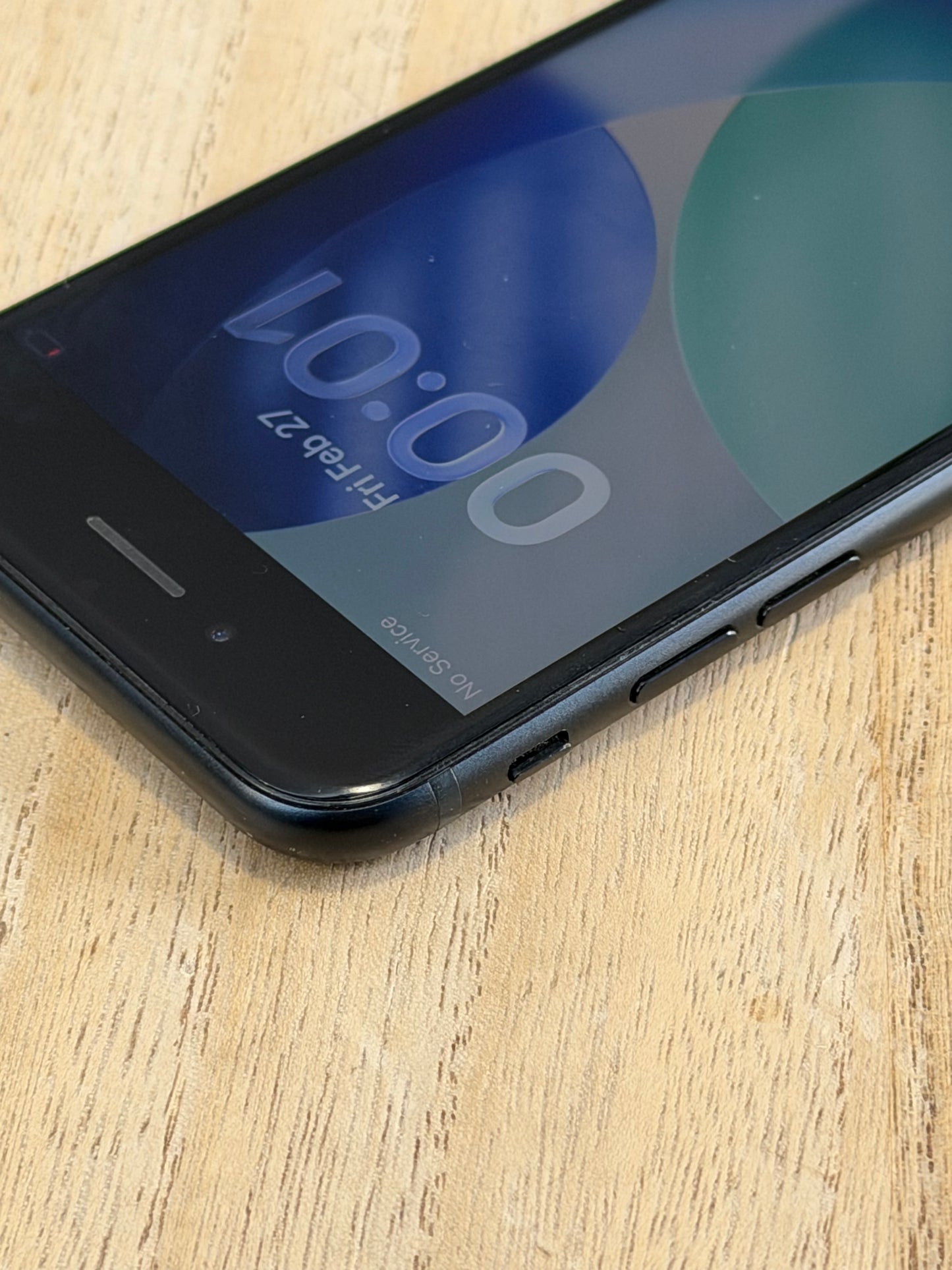 Pre-owned Apple iPhone SE3 (64GB Black, 2022) - A-grade