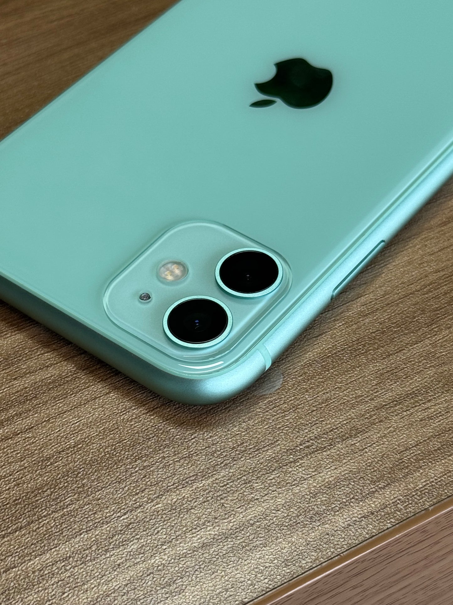 Pre-owned Apple iPhone 11 (64GB Green) - Like New Condition A++