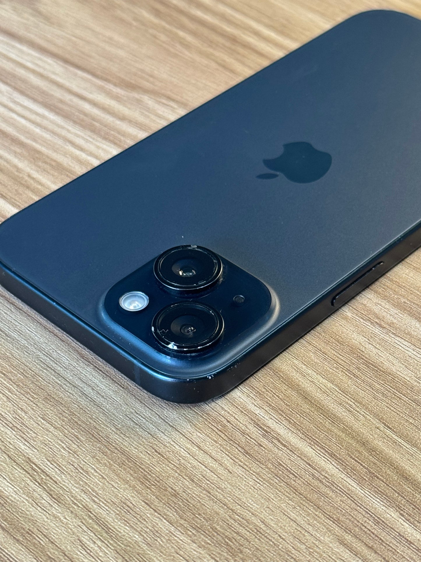 Pre-owned Apple iPhone 15 (256gb Black) - A/B Grade