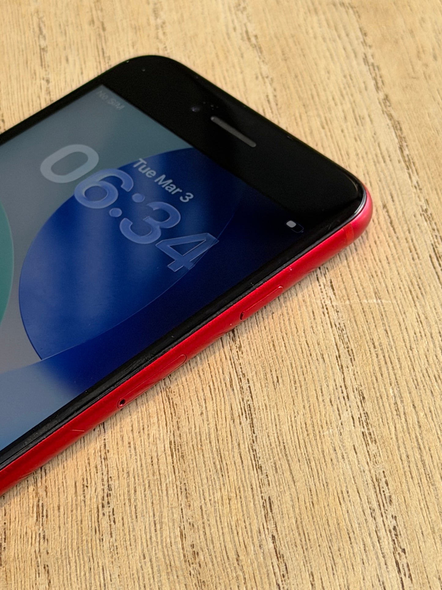 Pre-owned Apple iPhone SE2 (64GB Red, 2020) - A-grade