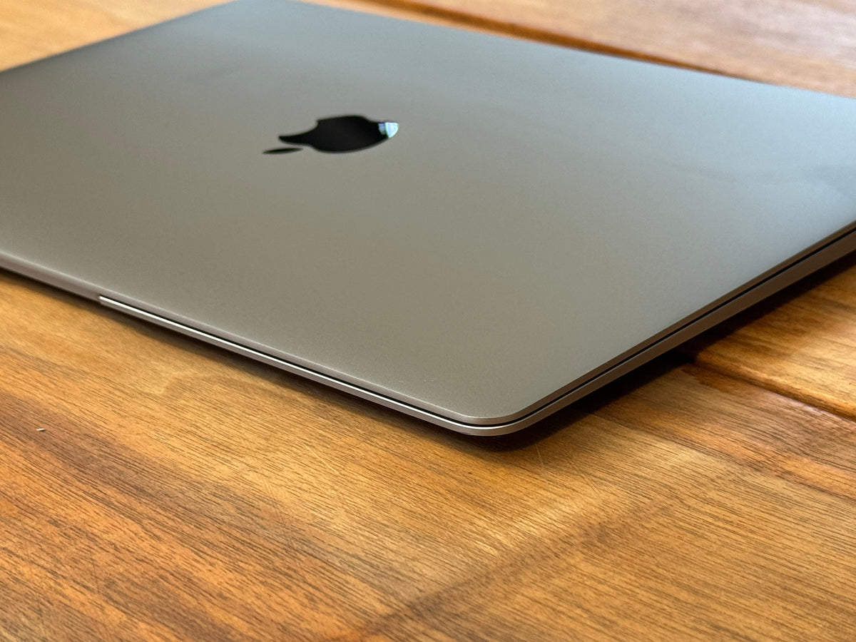 Pre-owned Apple 13" Macbook Air M1 2020 - A/B-Grade