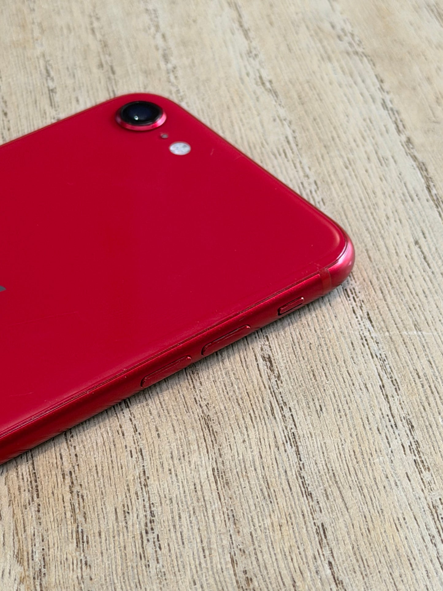 Pre-owned Apple iPhone SE2 (64GB Red, 2020) - A-grade