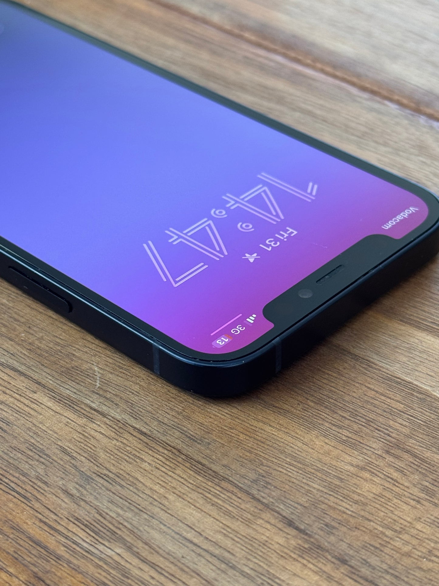 Pre-owned Apple iPhone 12 (128GB Black) - A-Grade