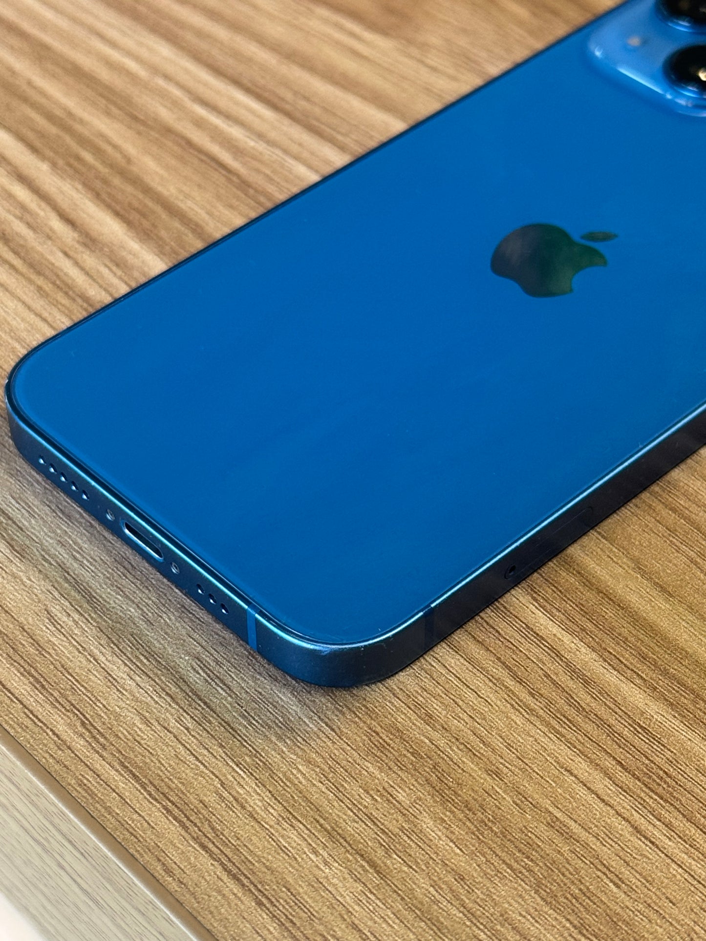 Pre-owned Apple iPhone 13 (128GB Blue) - A/B grade