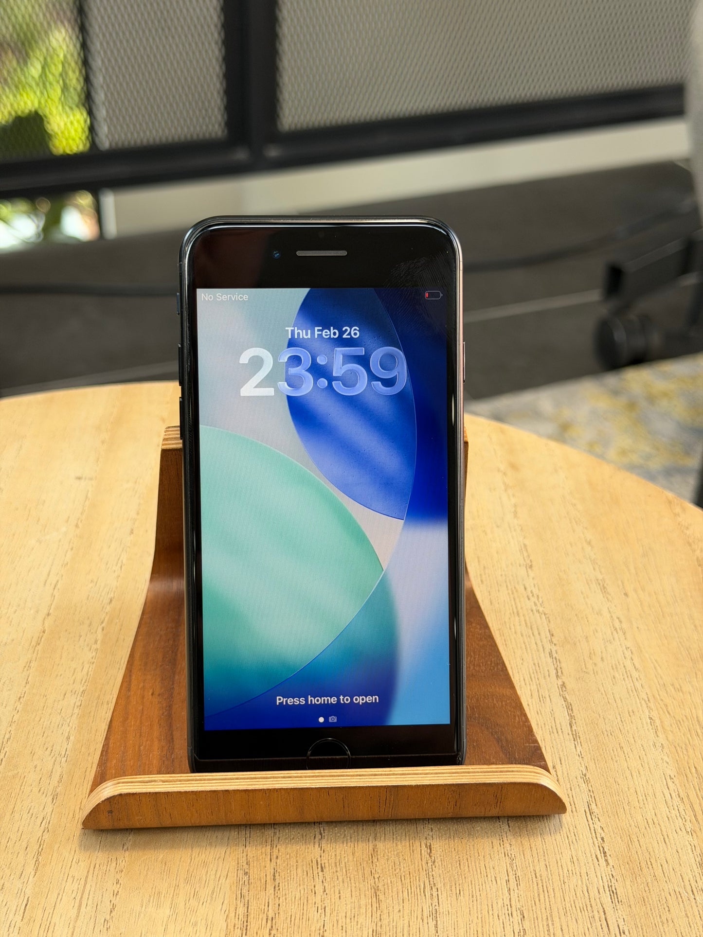 Pre-owned Apple iPhone SE3 (64GB Black, 2022) - A-grade