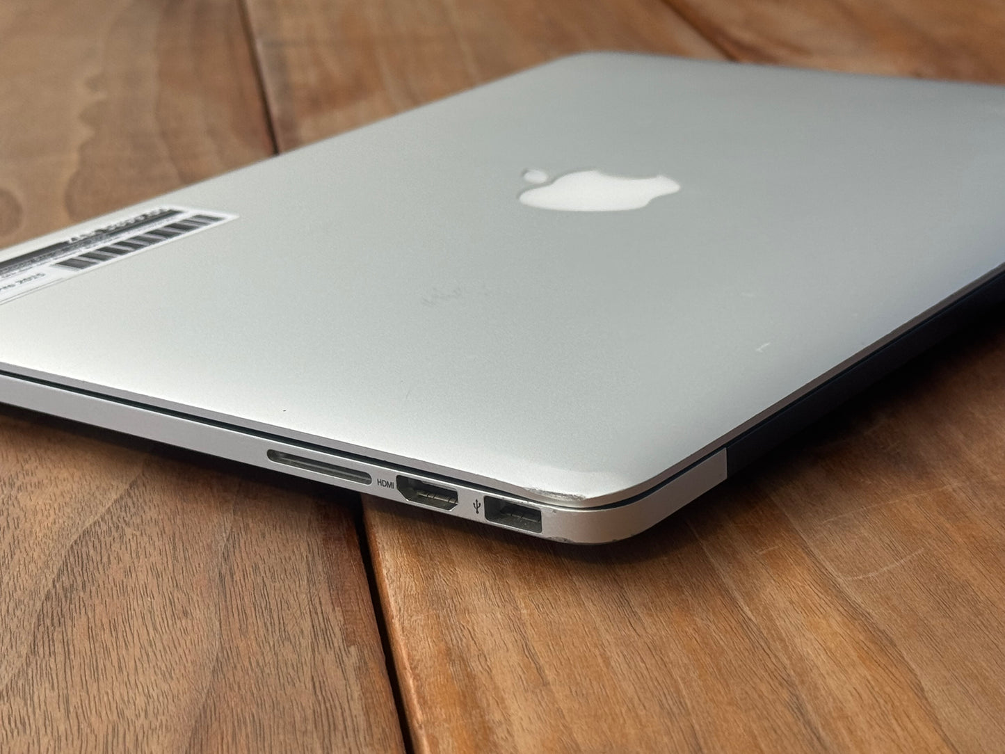 Pre-owned Apple 13" Macbook Pro i5 (2015, 256gb) - B-grade