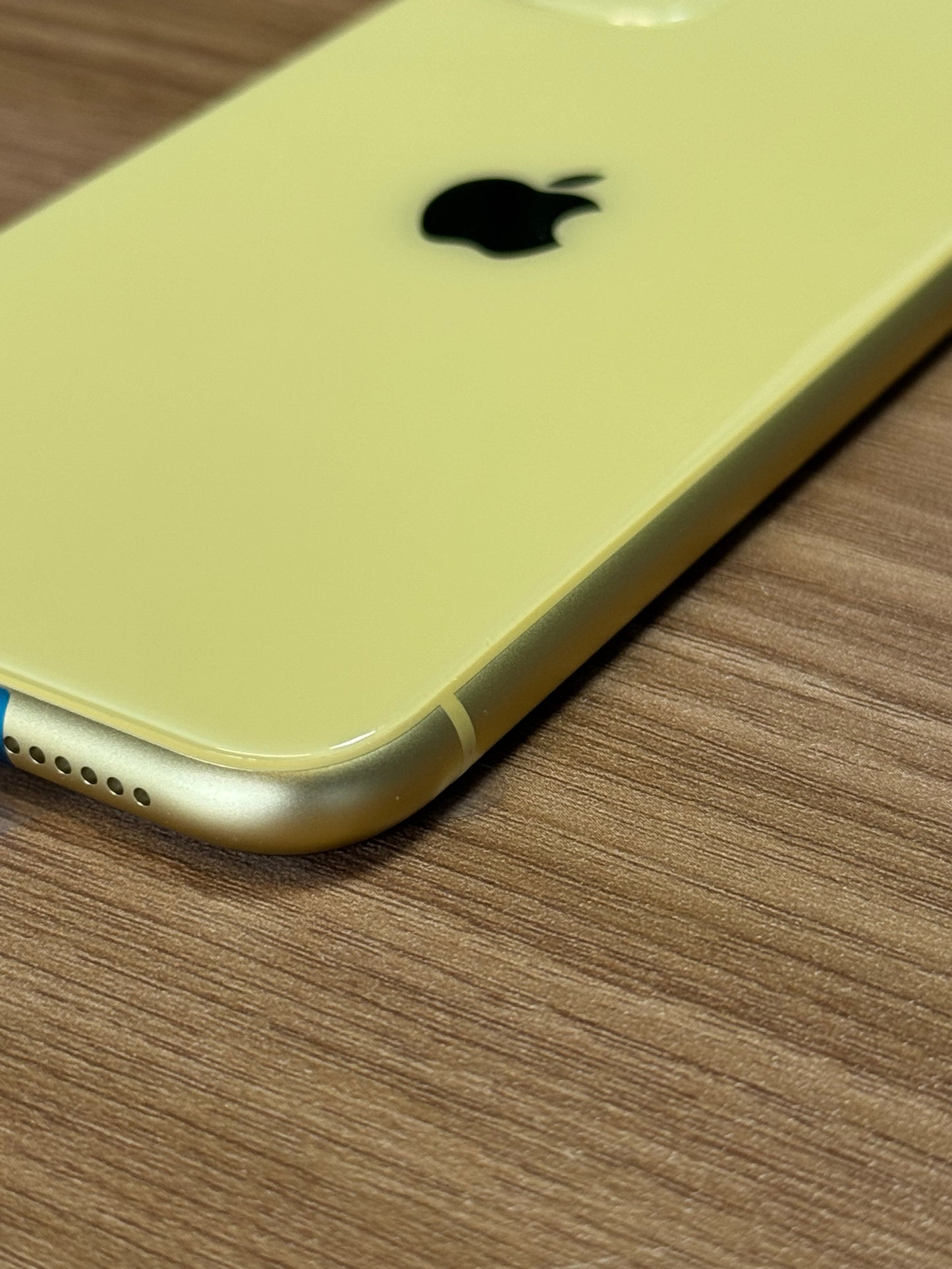 Pre-owned Apple iPhone 11 (64GB Yellow) - Like New Condition A++