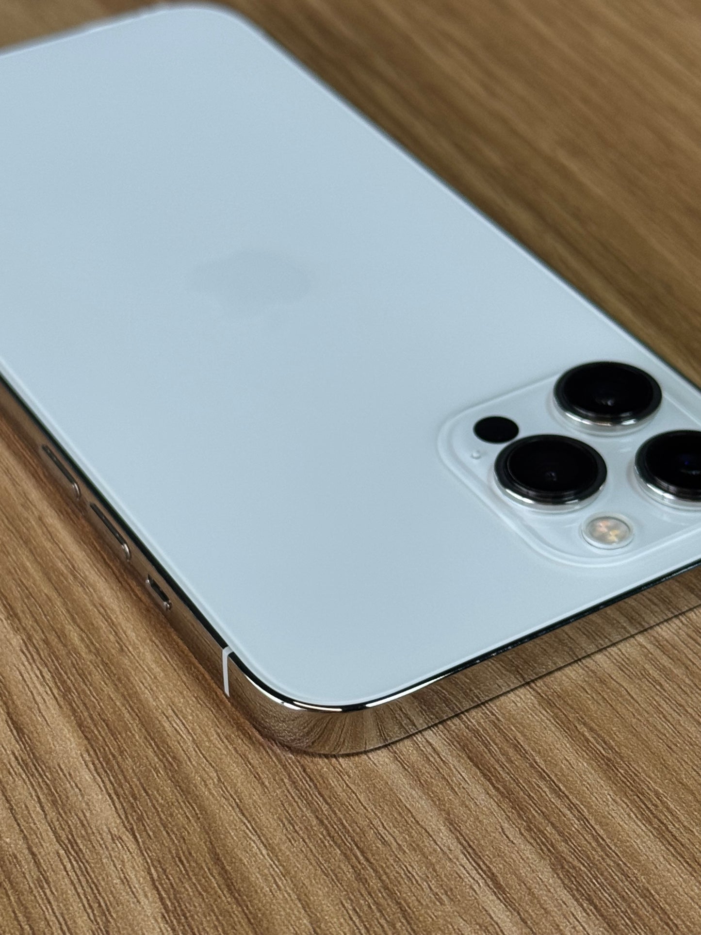 Pre-owned Apple iPhone 12 Pro Max (128GB White) - Like New Condition A++