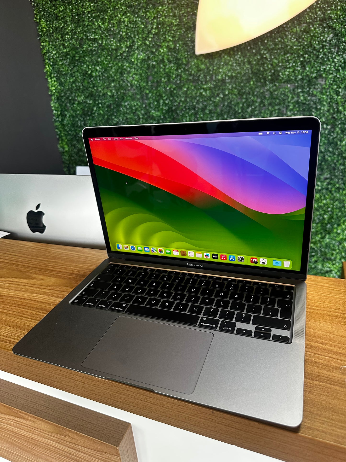 Pre-owned Apple 13" Macbook Air M1 2020 - A/B-Grade